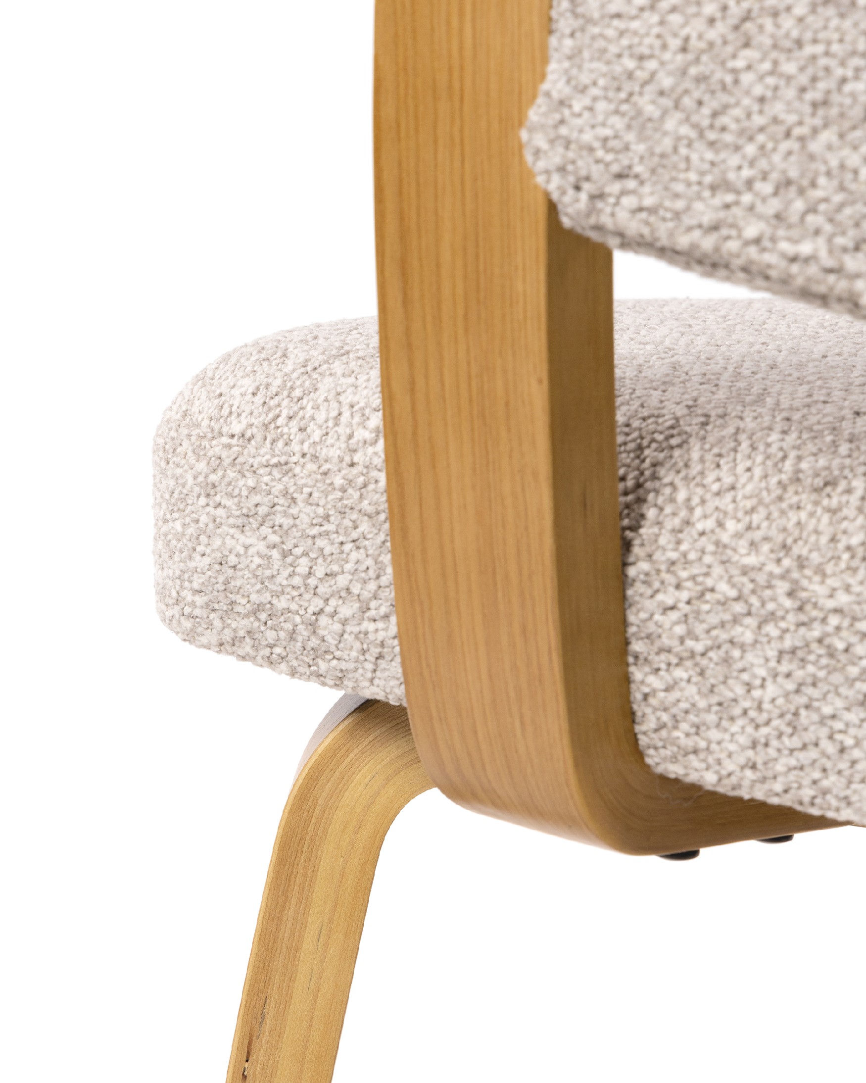 Nami chair with wooden structure and sand upholstery