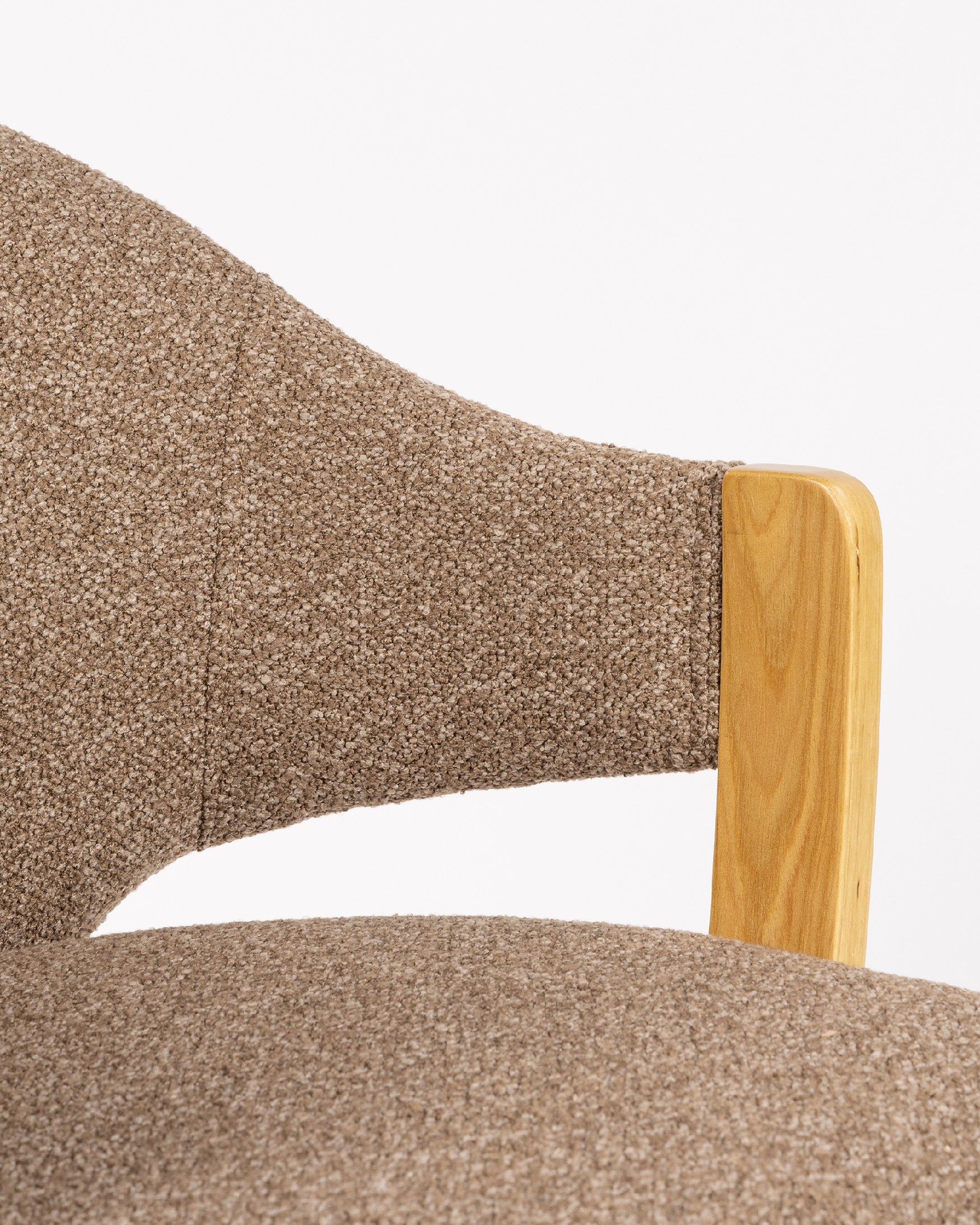 Nami chair with wooden structure and brown upholstery