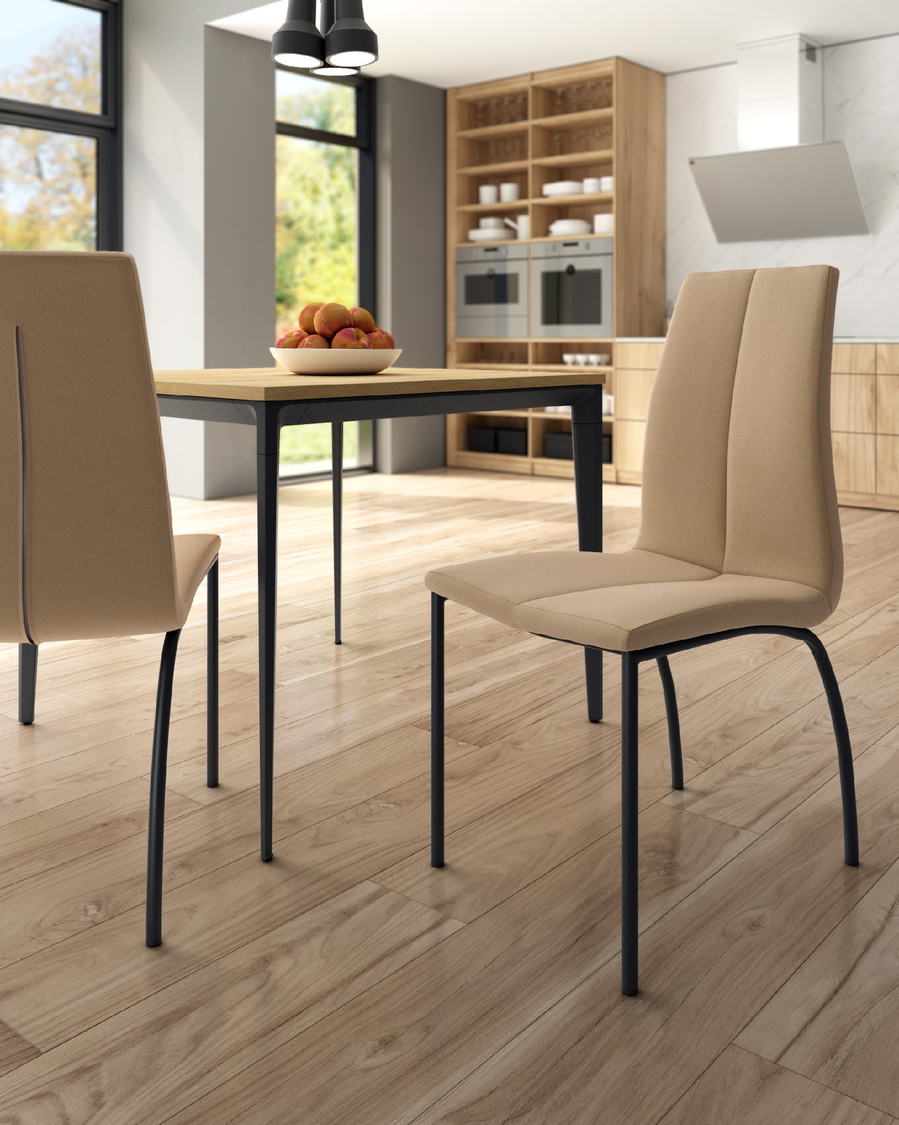 Silla Niza con tapizado crema y patas metálicas negras