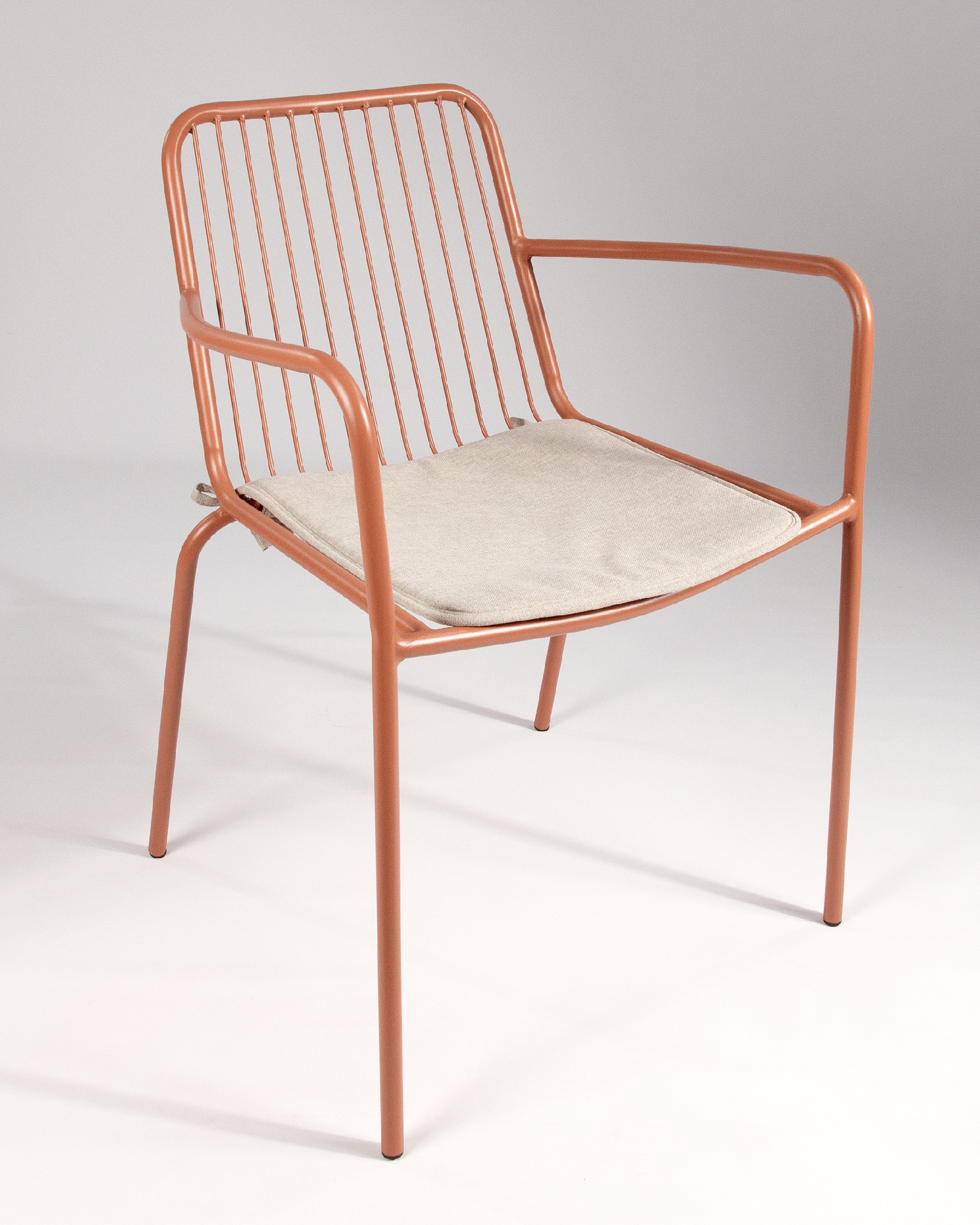 Ohana terracotta metal chair with cushion