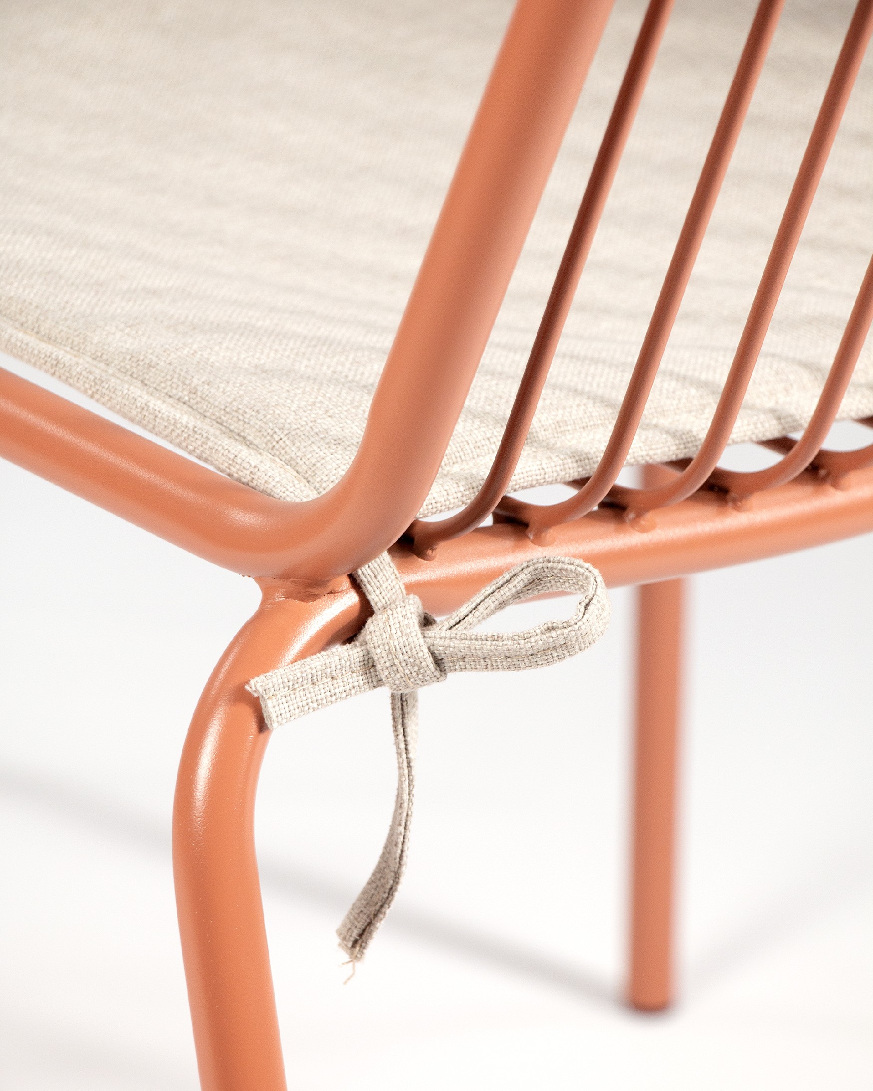Ohana terracotta metal chair with cushion