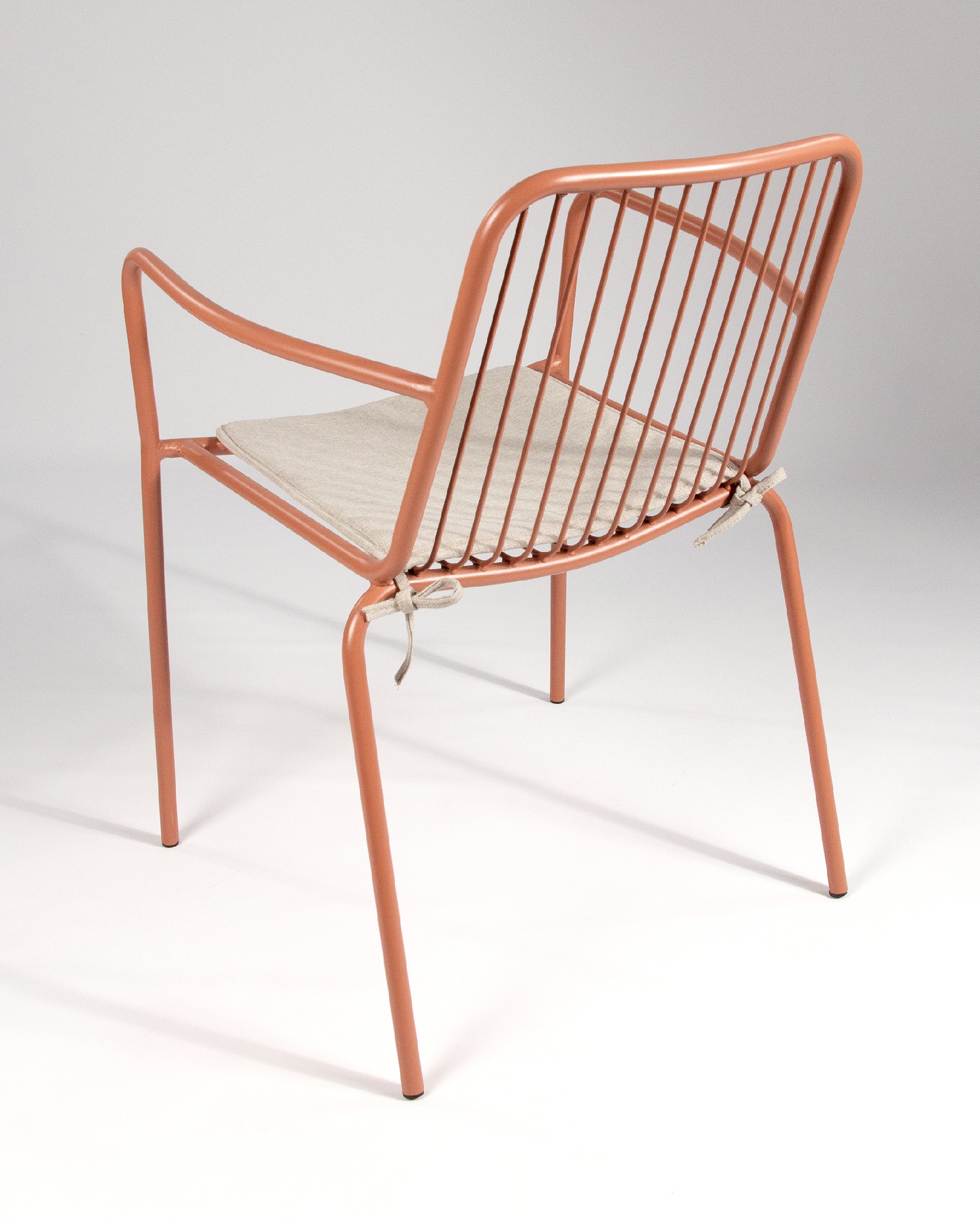 Ohana terracotta metal chair with cushion