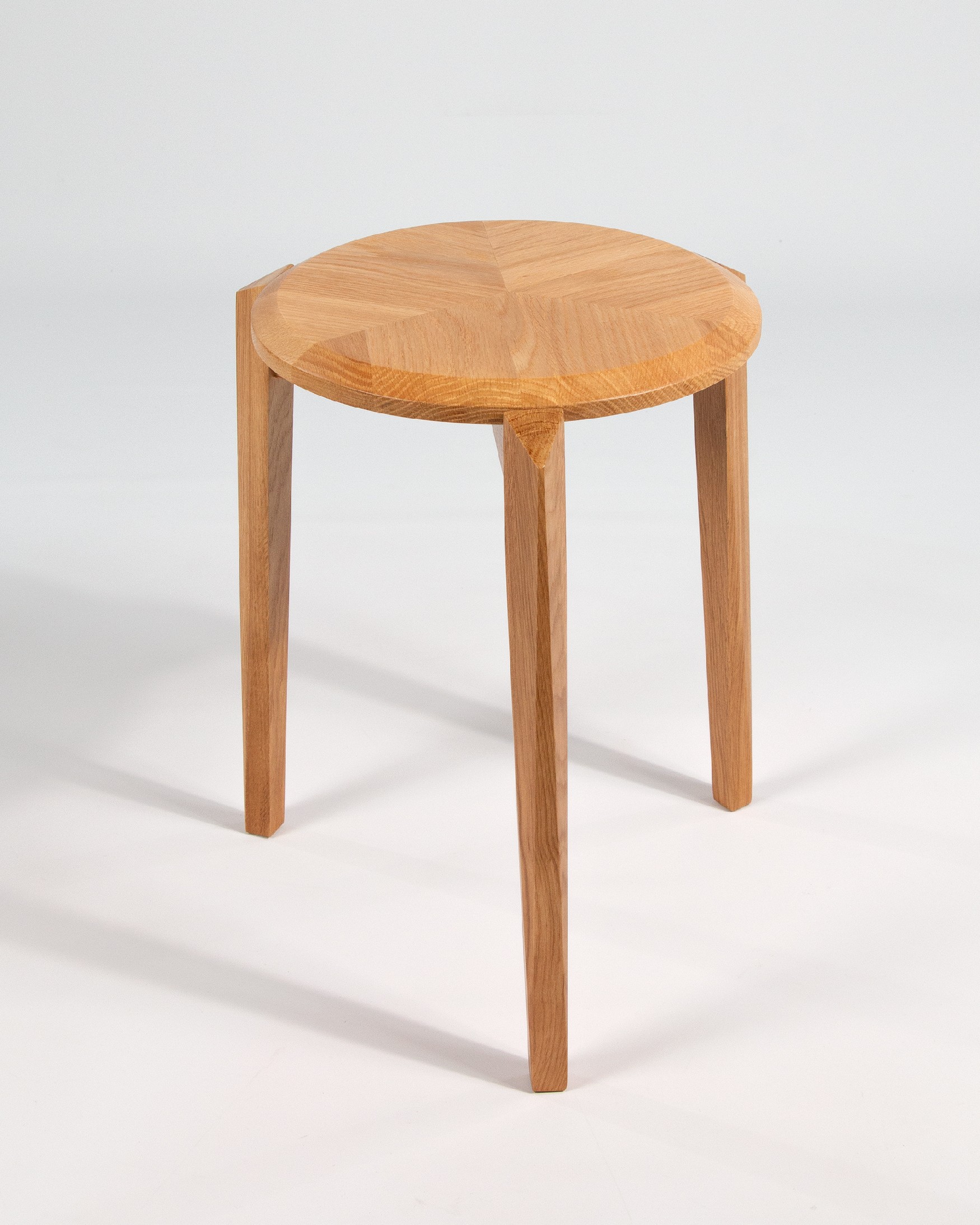 Natural oak Olea stool