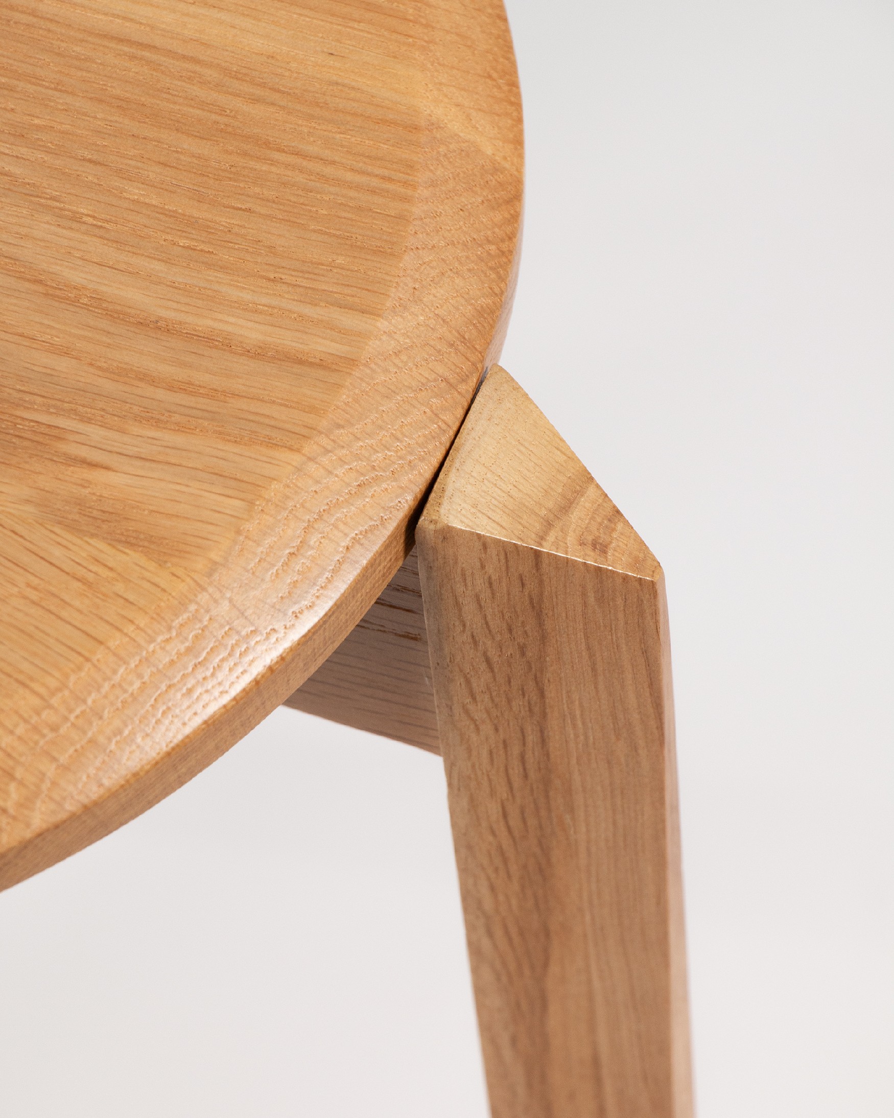 Natural oak Olea stool
