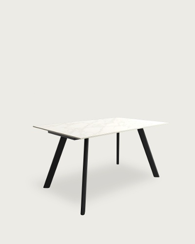Sobre Carrara - Estructura metal negra