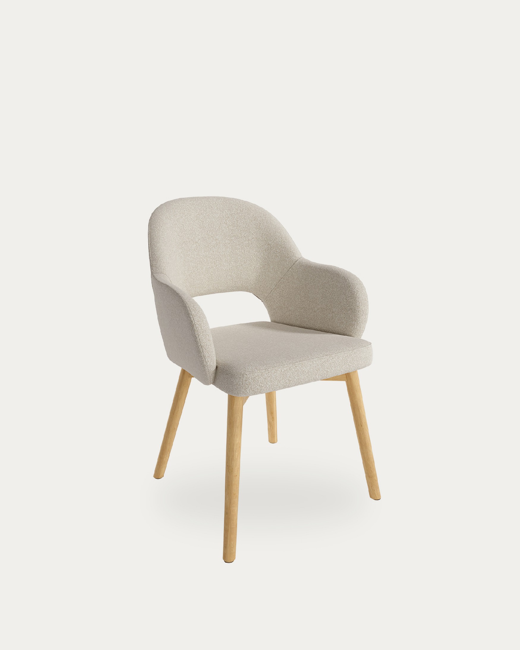 Ona chair with sand upholstery and oak legs