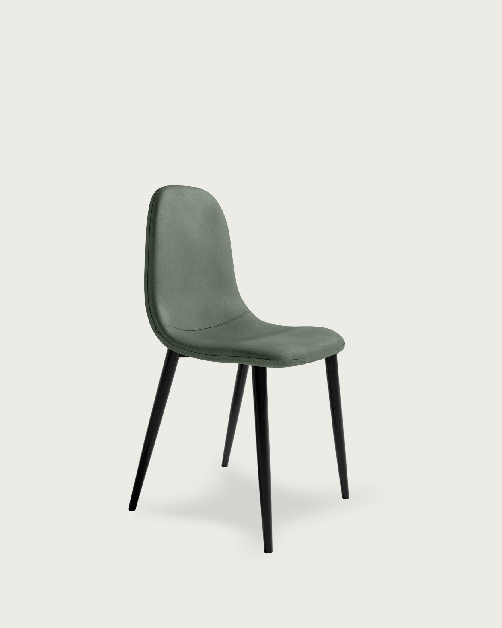 Chaise Oporto avec rembourrage mousse et pieds métalliques noirs