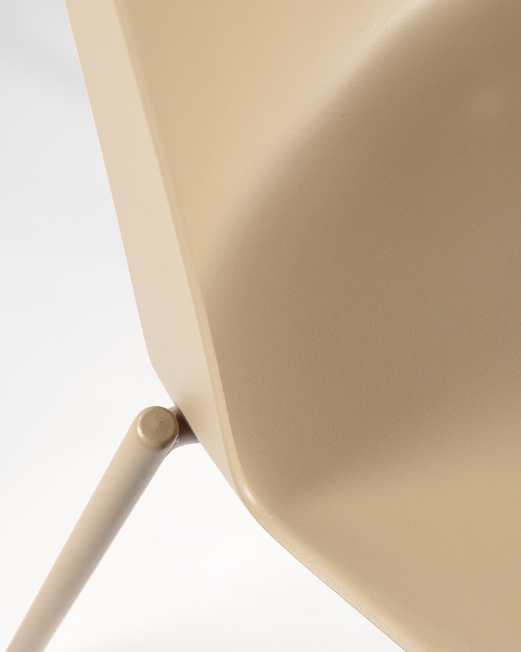 Chaise Orlando en polypropylène sable