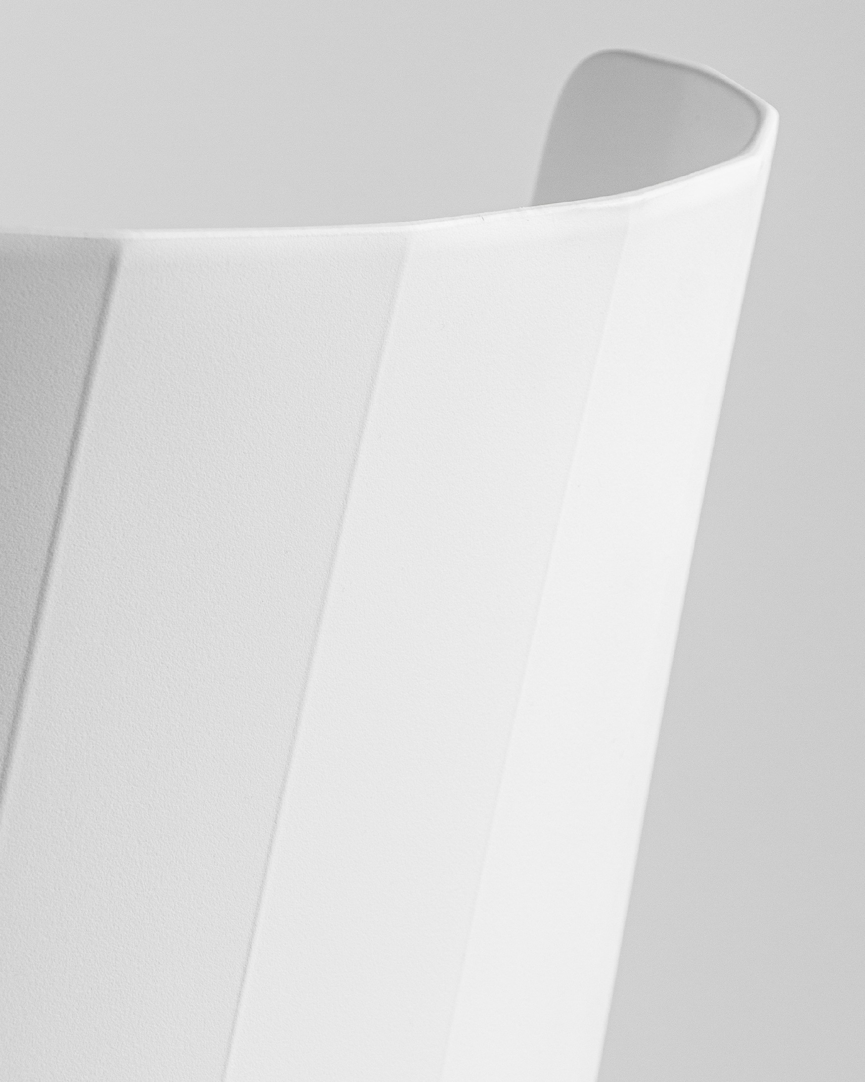 Orlando chair in white polypropylene