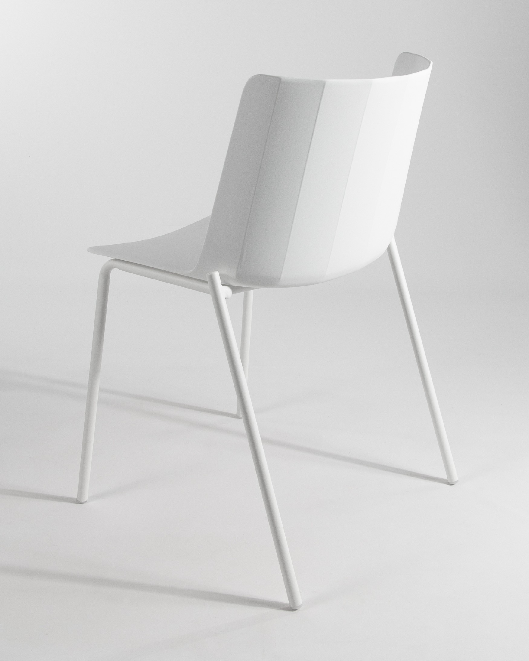Orlando chair in white polypropylene