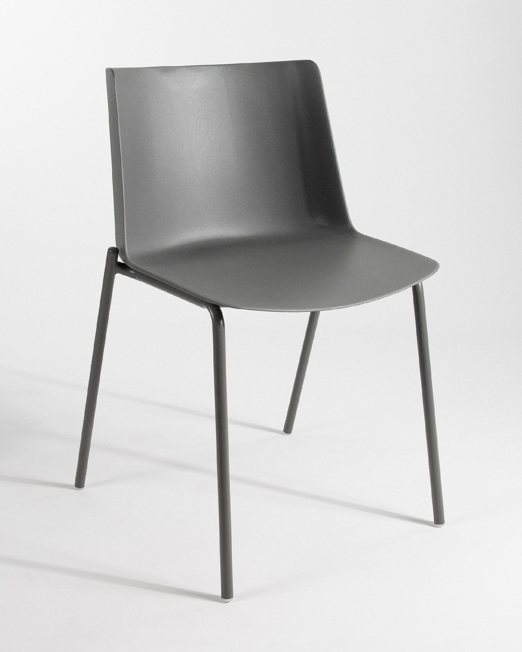 Chaise Orlando en polypropylène graphite