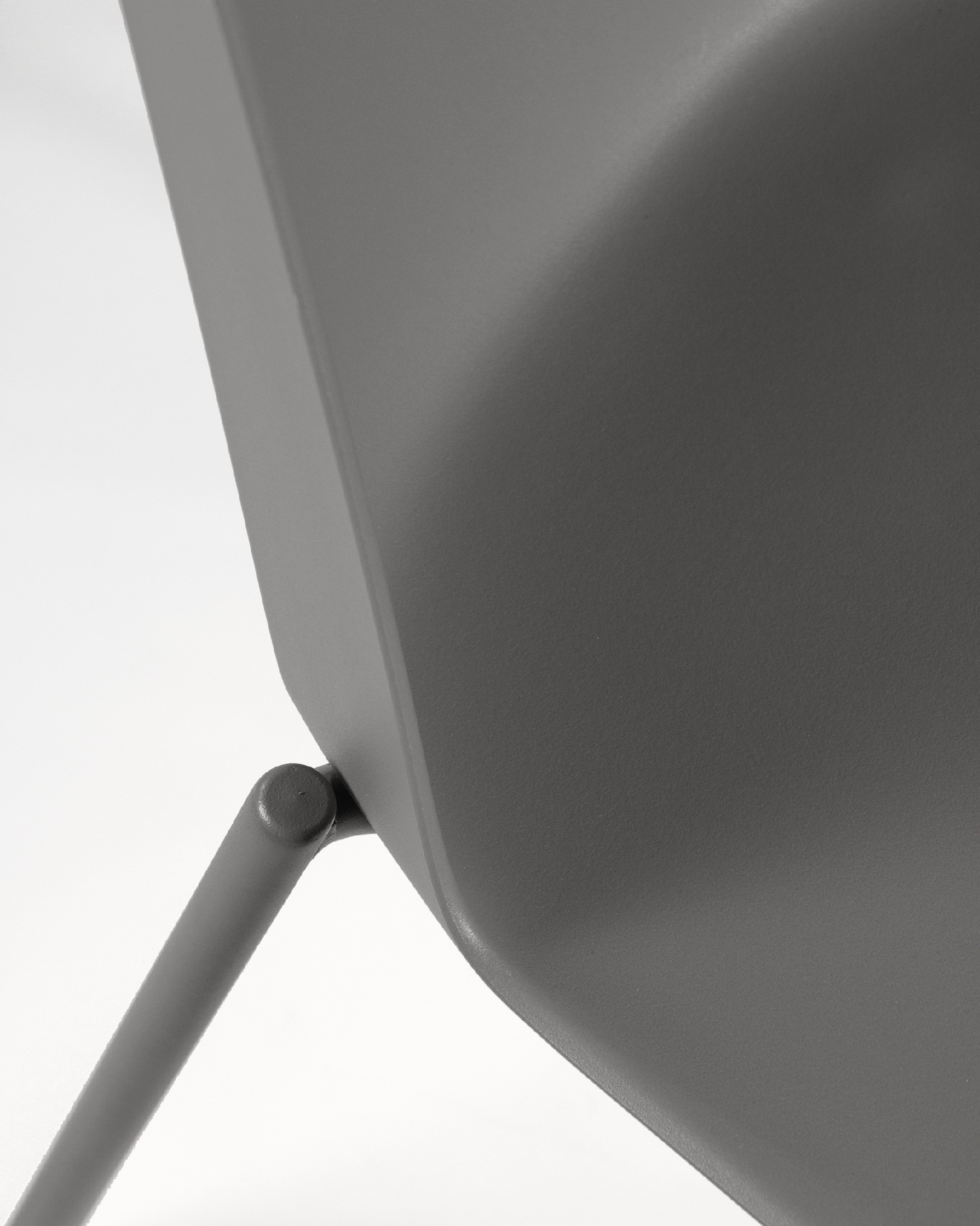 Chaise Orlando en polypropylène graphite