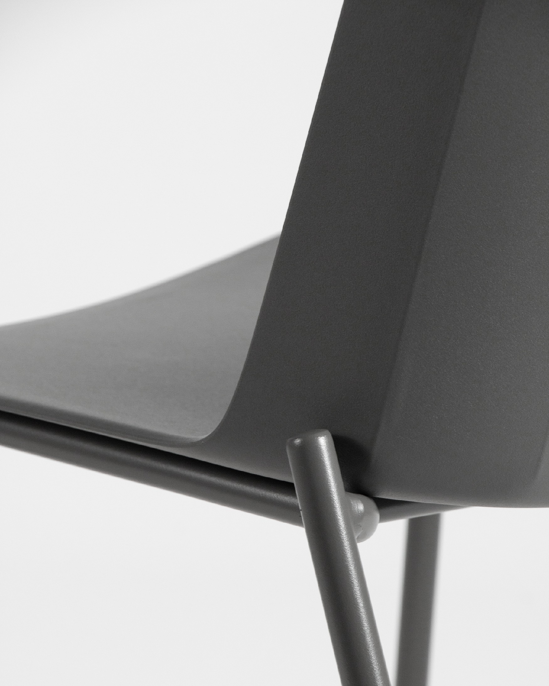 Chaise Orlando en polypropylène graphite