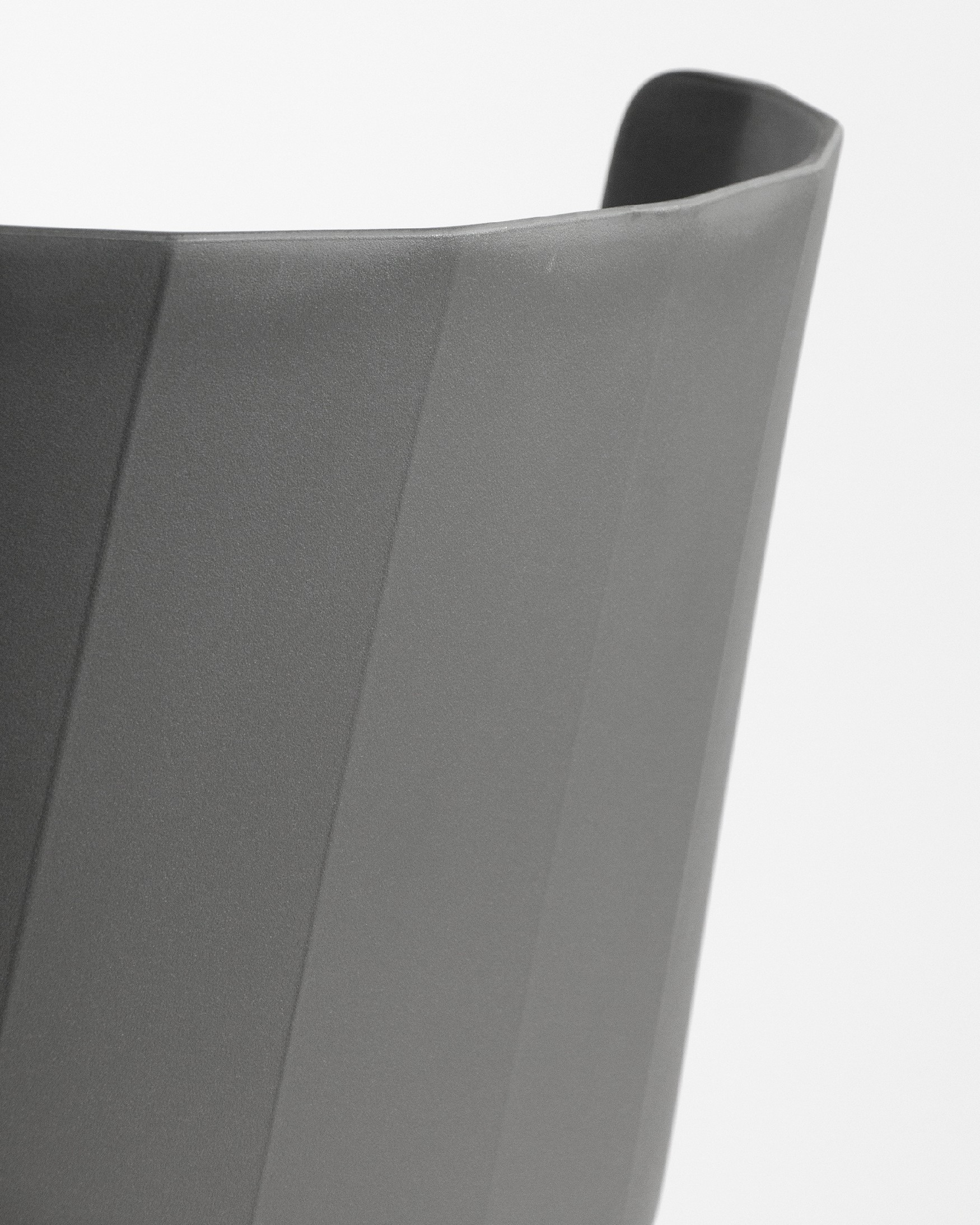 Chaise Orlando en polypropylène graphite