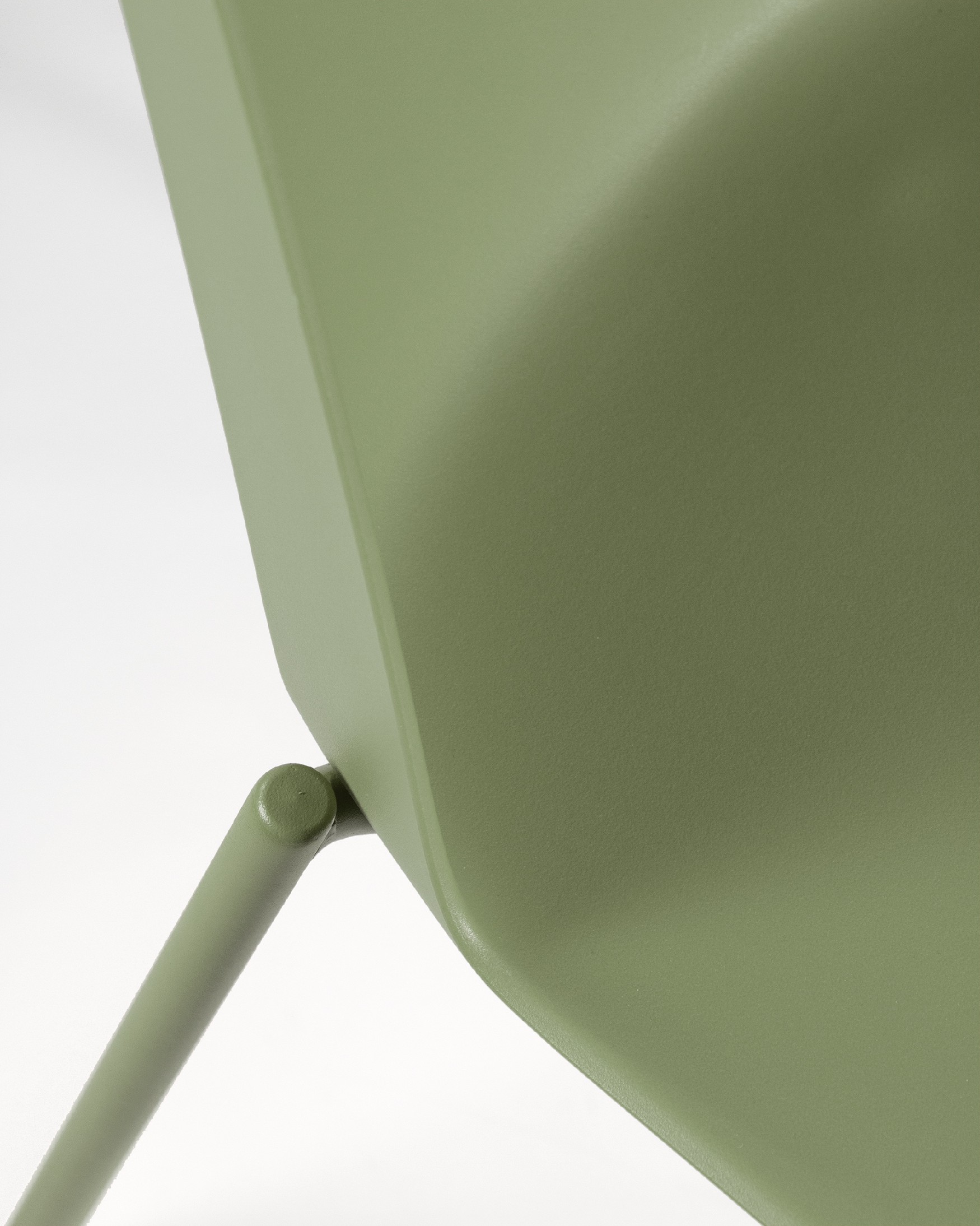 Chaise Orlando en polypropylène vert craie