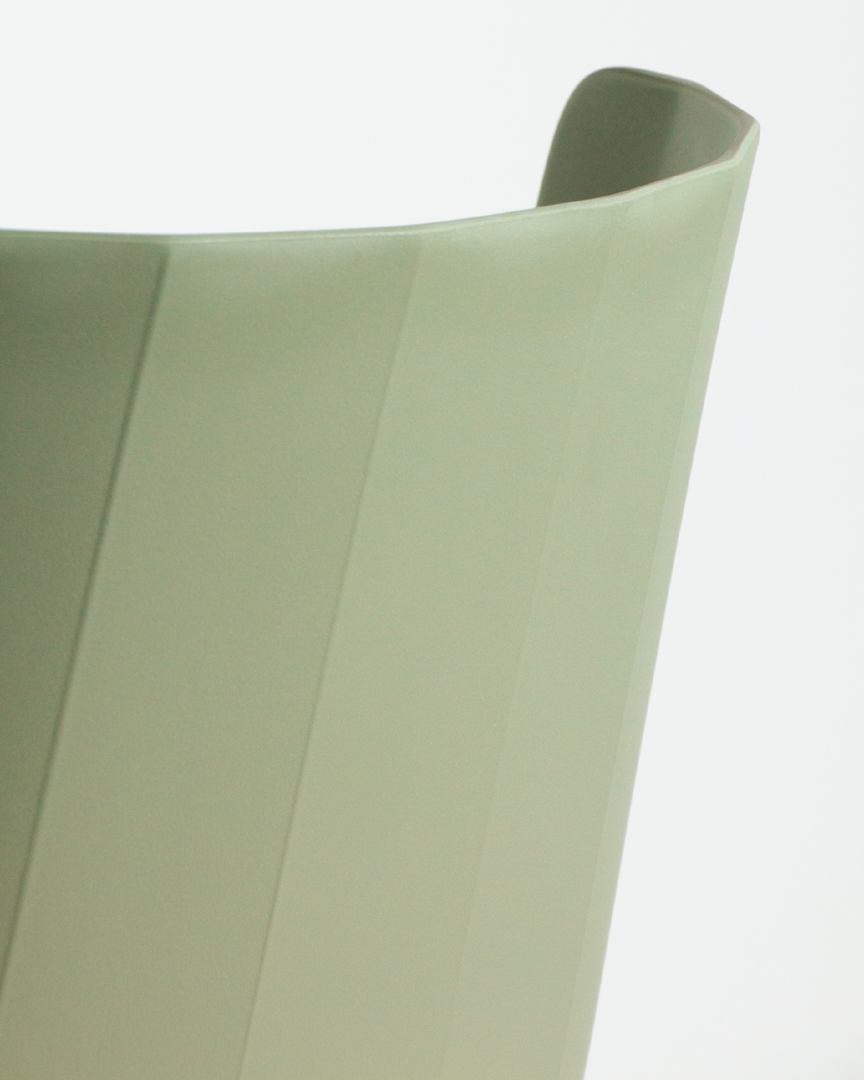 Chaise Orlando en polypropylène vert craie