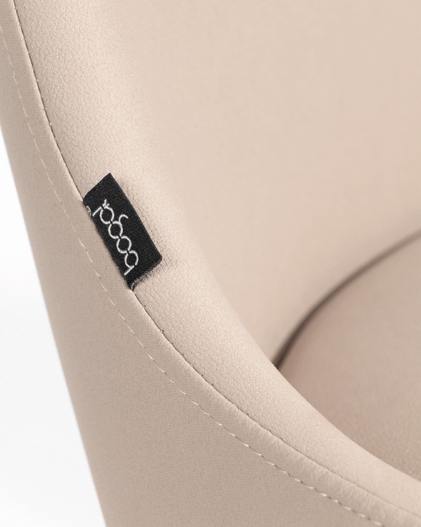 París chair with beige upholstery and black legs