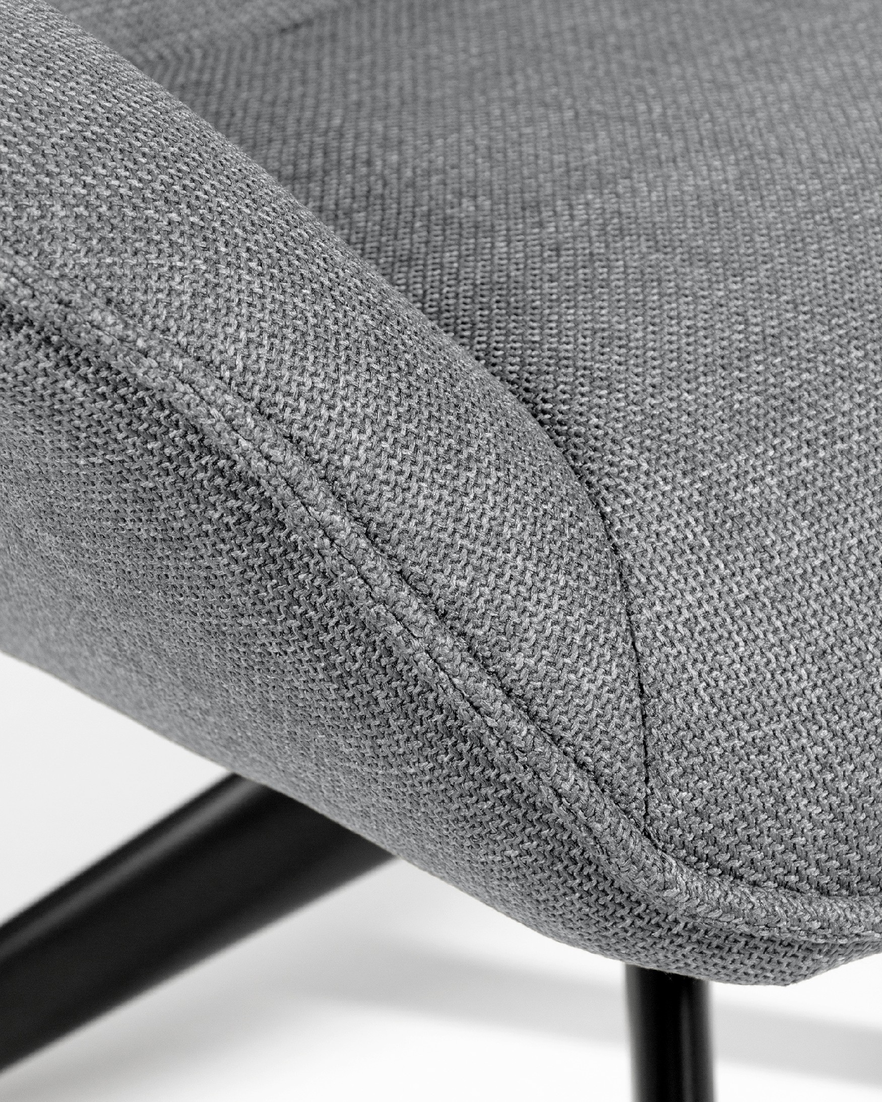 Peony armchair with gray upholstery and black metal legs