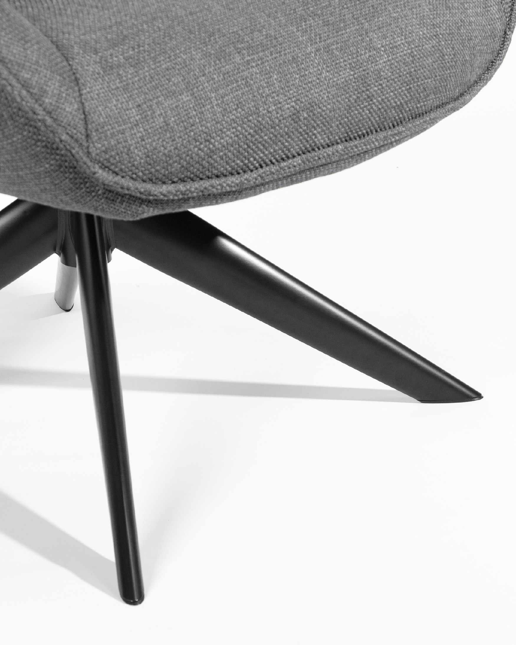 Peony armchair with gray upholstery and black metal legs