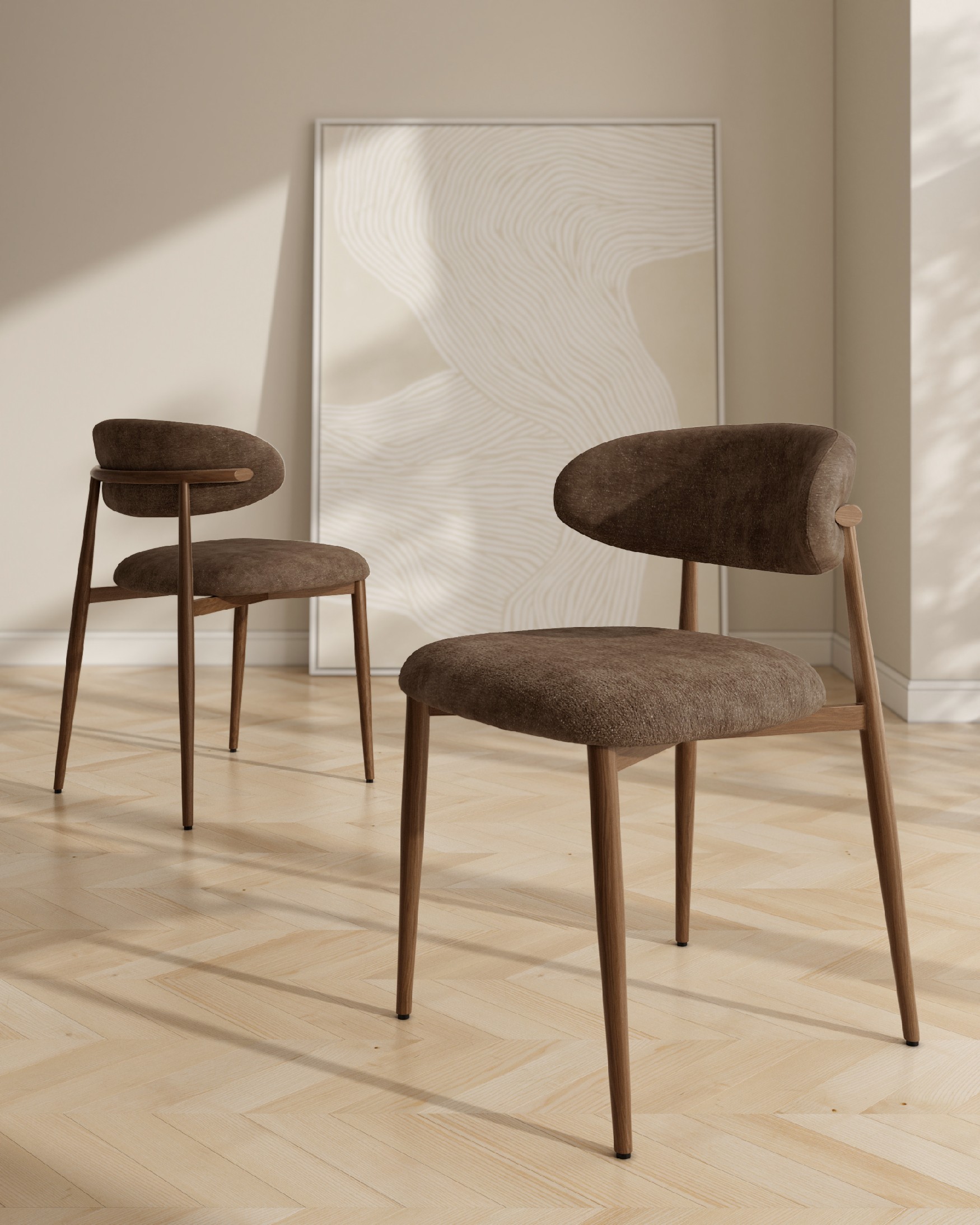 Pereira chair with earth upholstery and metal structure with wood finish