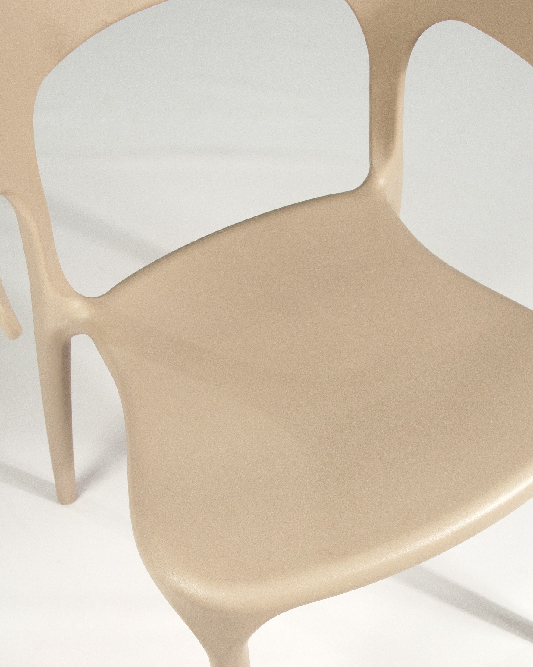 Chaise Pisa en polypropylène sable