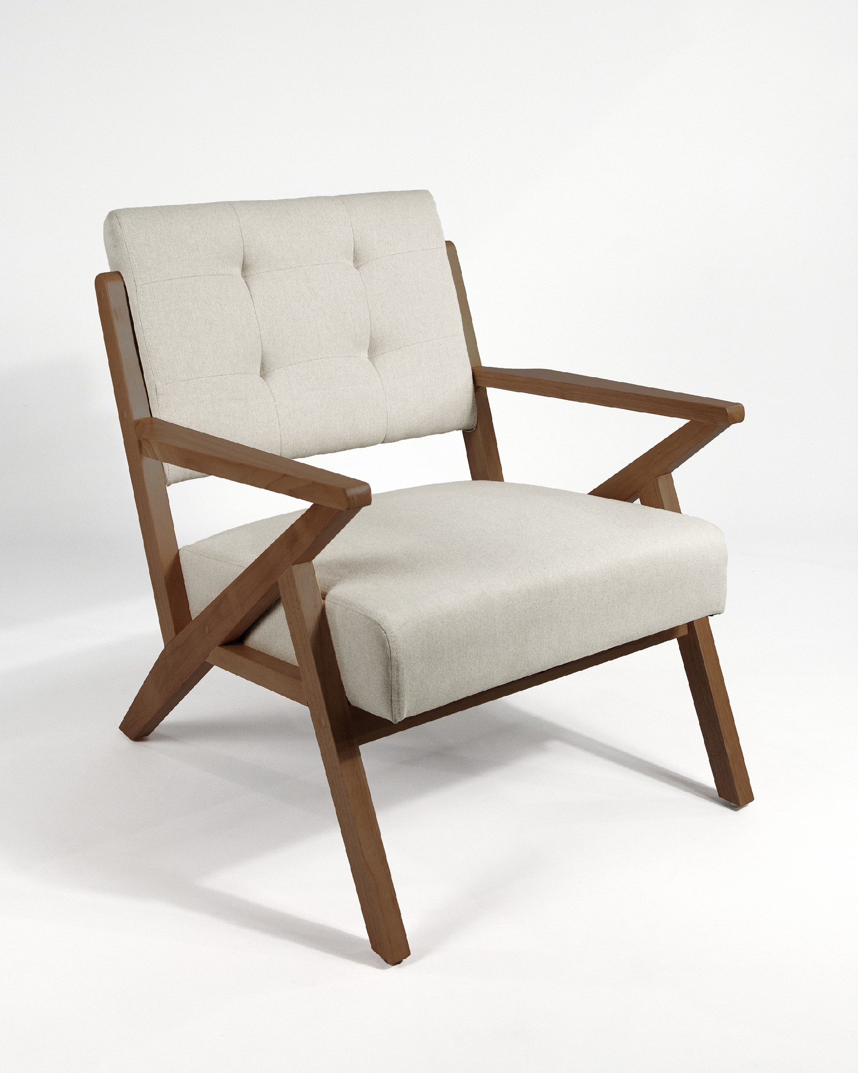 Fauteuil Sakura avec rembourrage gris et finition en bois foncé