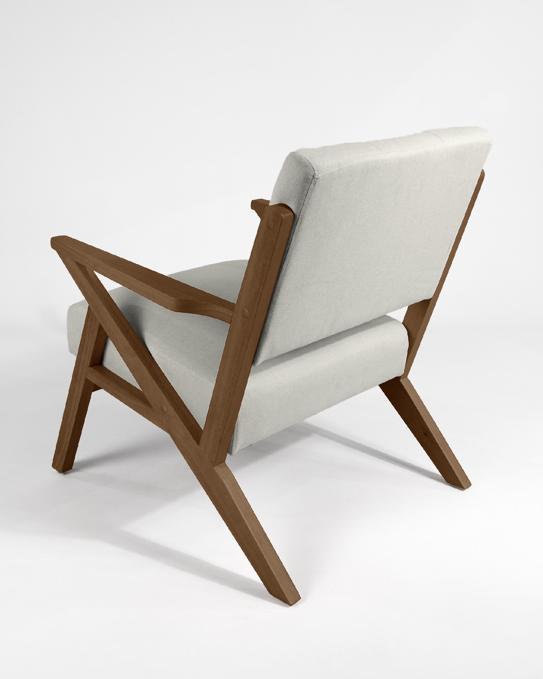 Fauteuil Sakura avec rembourrage gris et finition en bois foncé