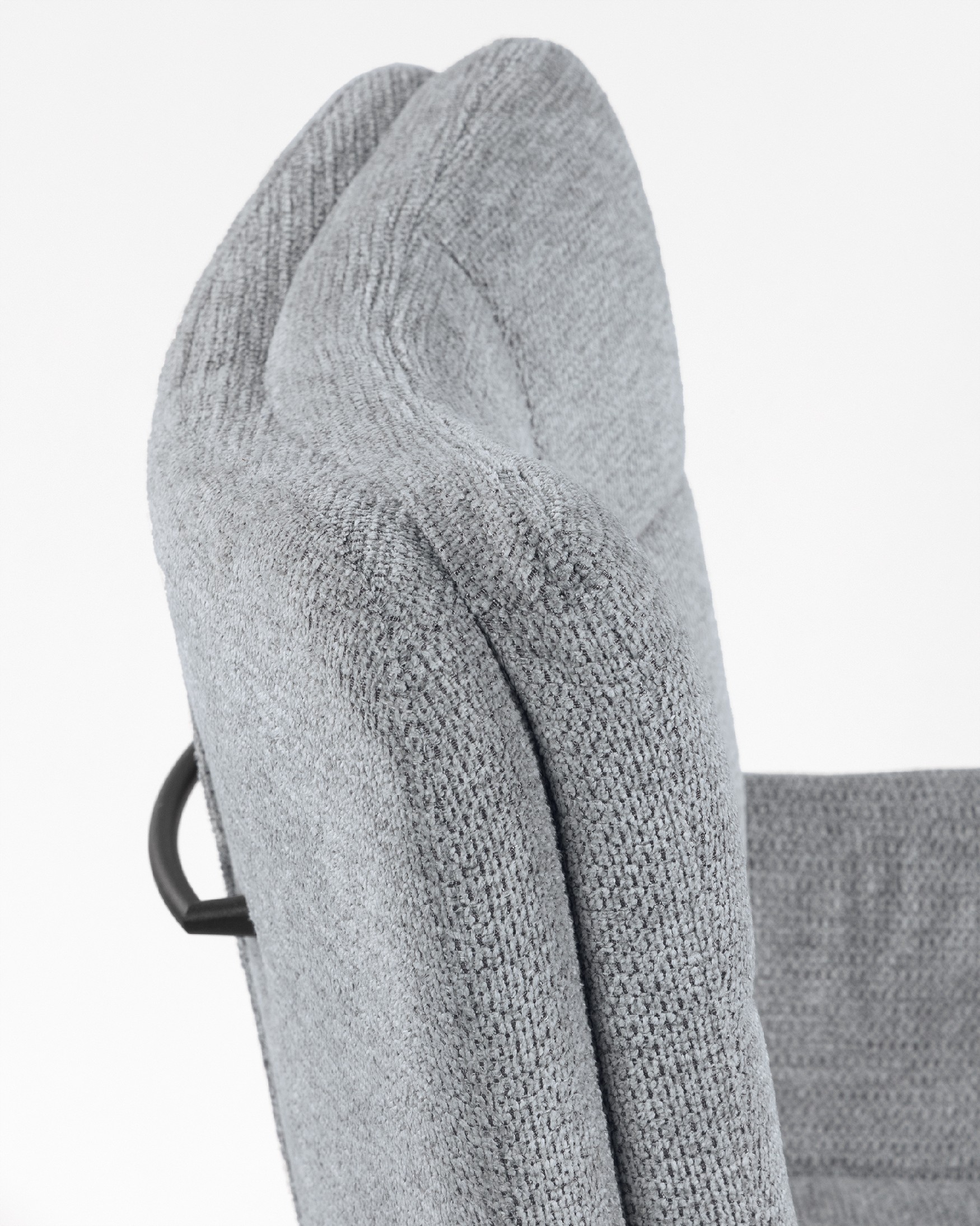 Silla Salta giratoria 360º con función return, tapizado gris y patas metálicas negras