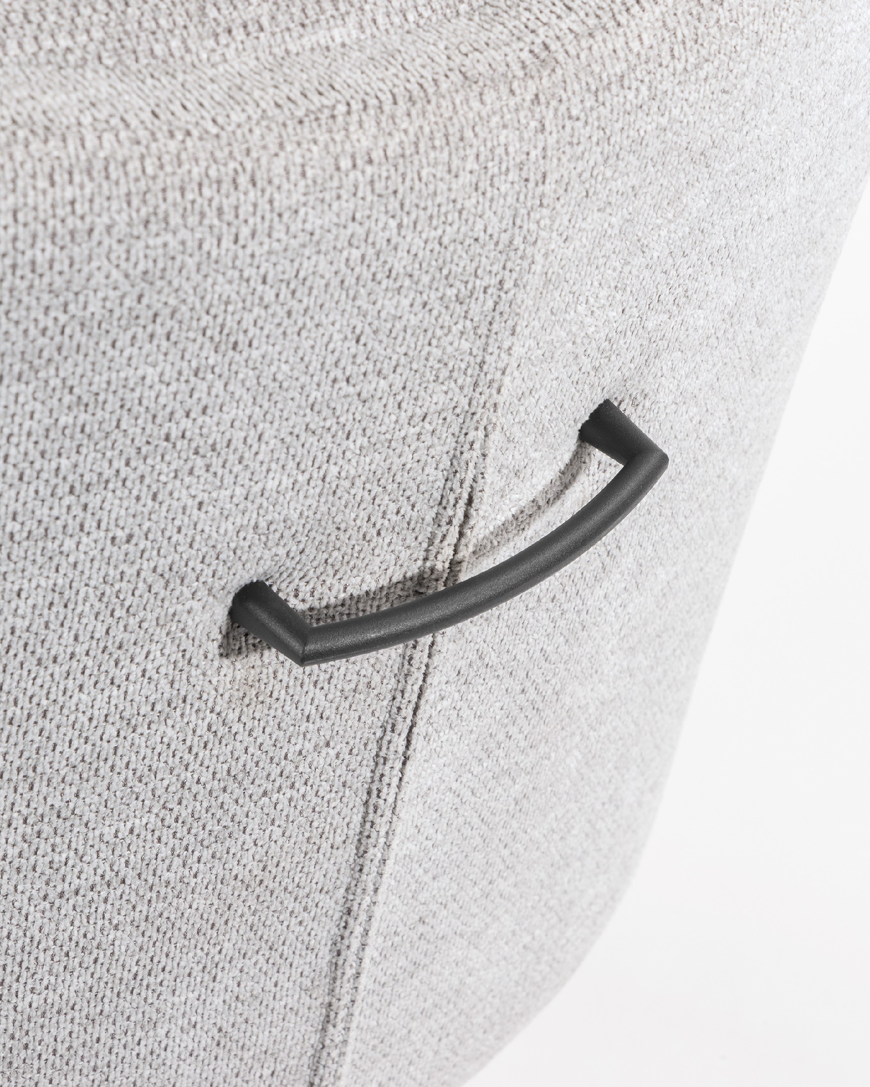Salta chair 360º swivel with return function, pearl upholstery and black metal legs