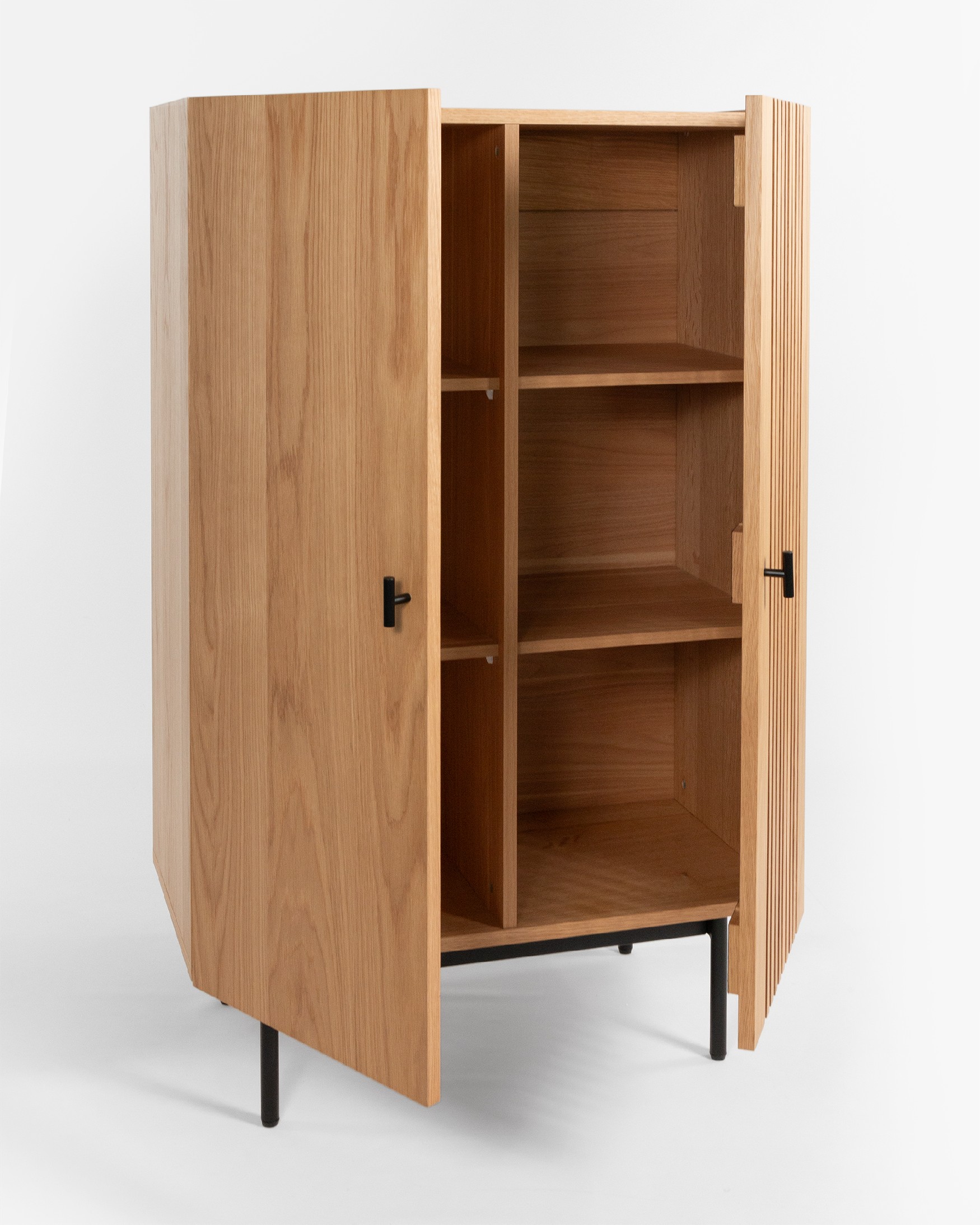 Samurai Sideboard with 2 natural oak veneer doors 80 x 125 cm