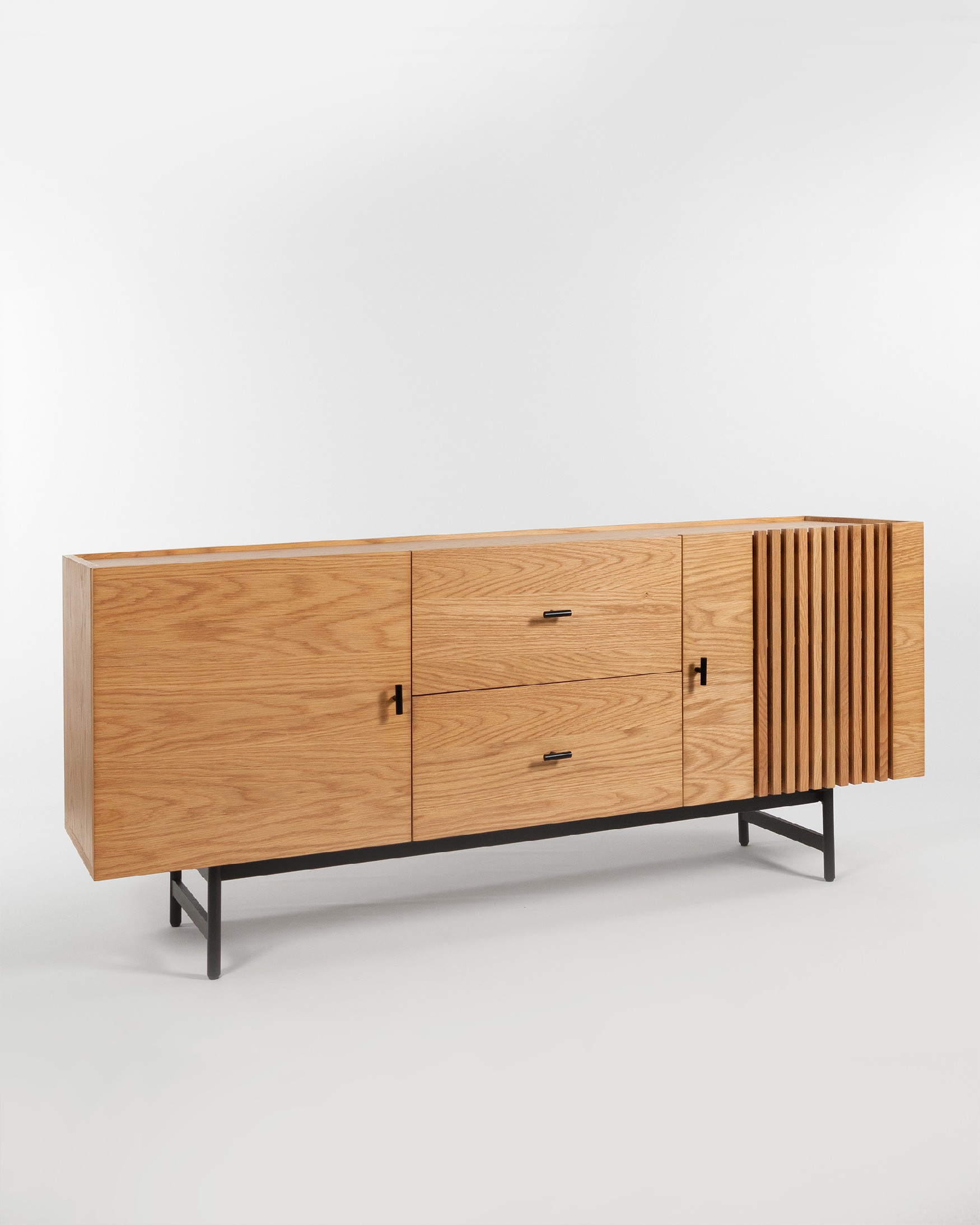 Samurai TV cabinet with 2 doors and two drawers made of natural oak veneer 160 x 70 cm