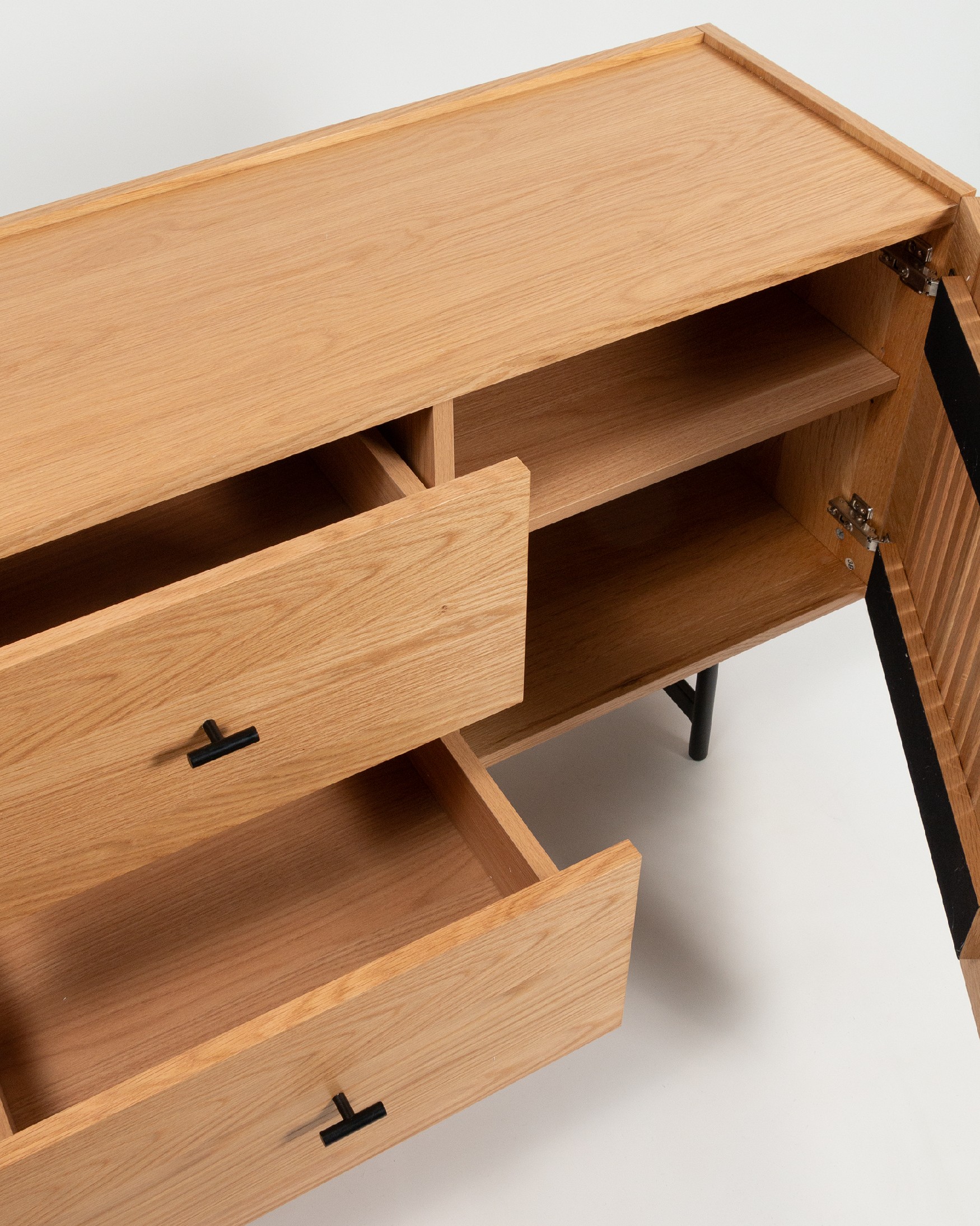 Samurai TV cabinet with 2 doors and two drawers made of natural oak veneer 160 x 70 cm