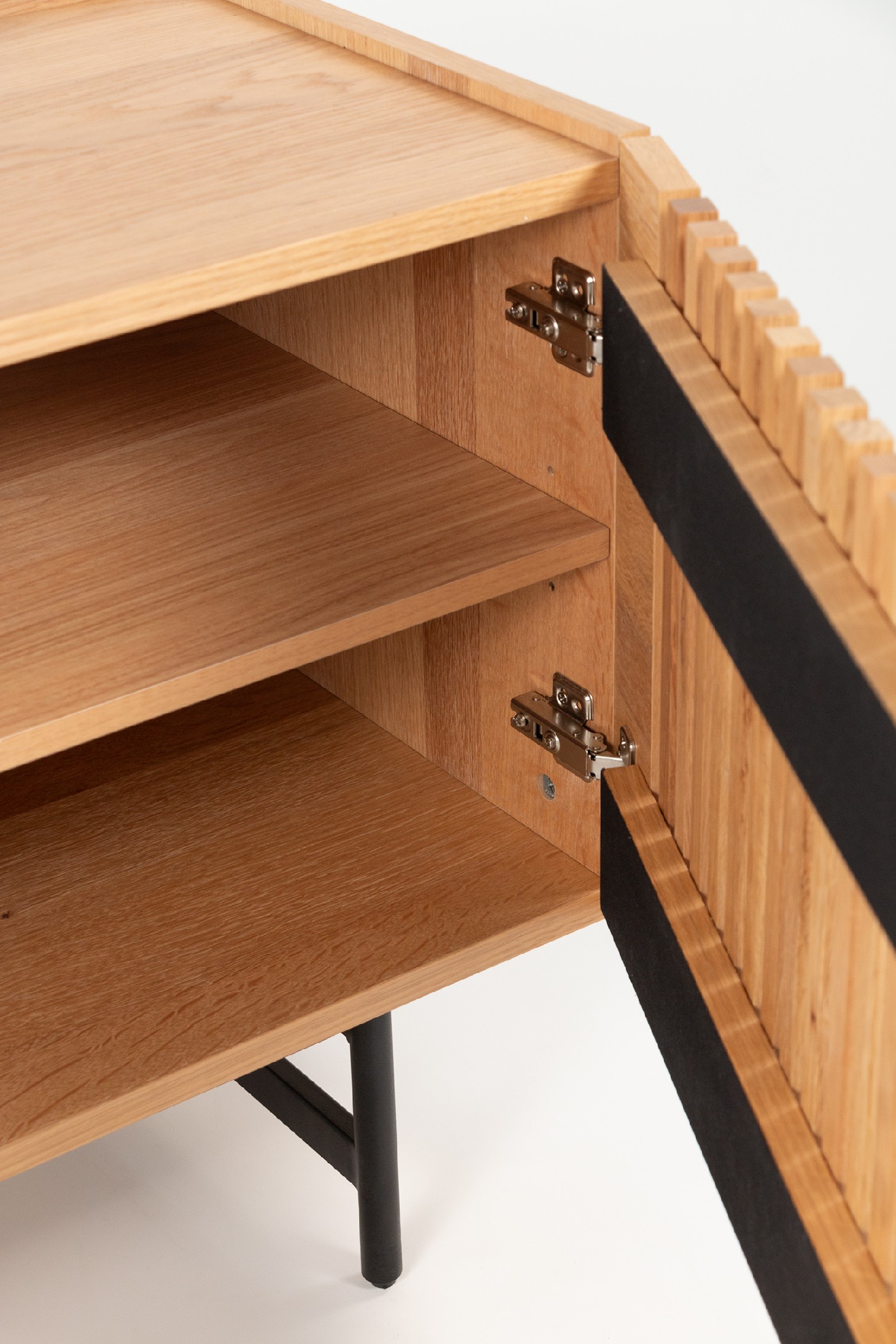 Mueble TV Samurai 3 puertas de chapa natural de roble 180 x 62 cm