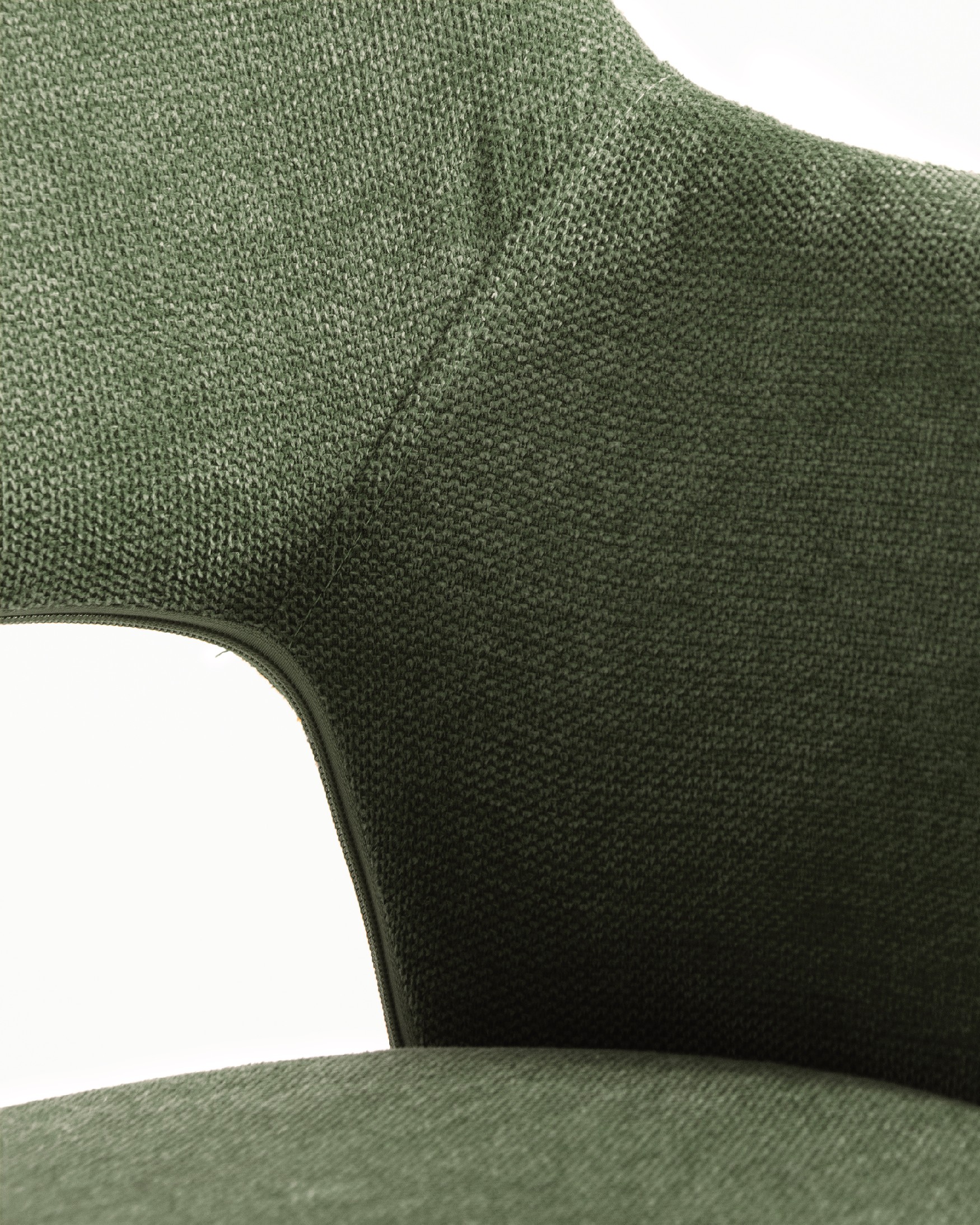 Chaise Sidney avec revêtement vert et pieds métalliques noirs