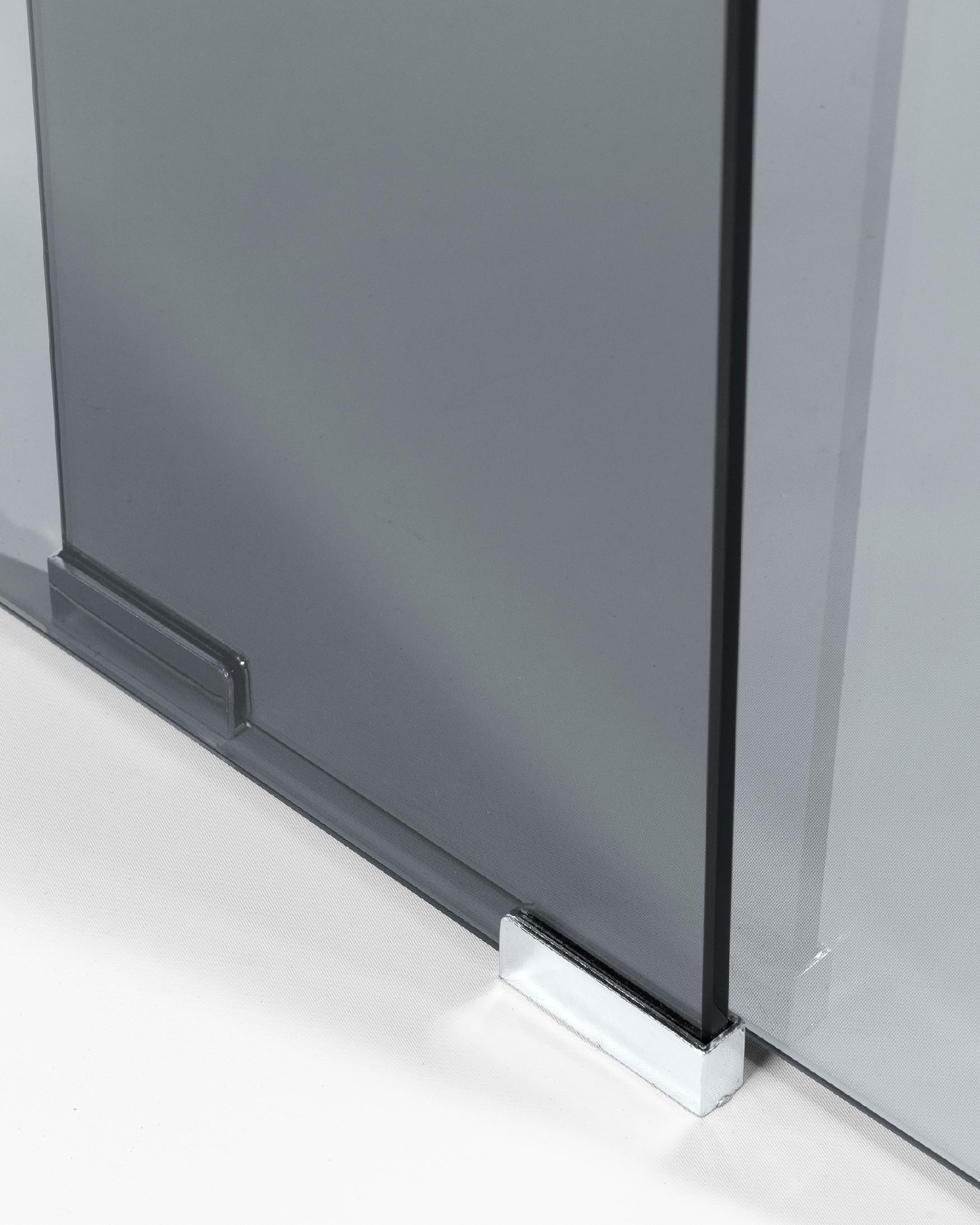 Set of 2 Sofis side tables with tempered graphite glass (8 mm) 49 x 49 cm / 36 x 36 cm