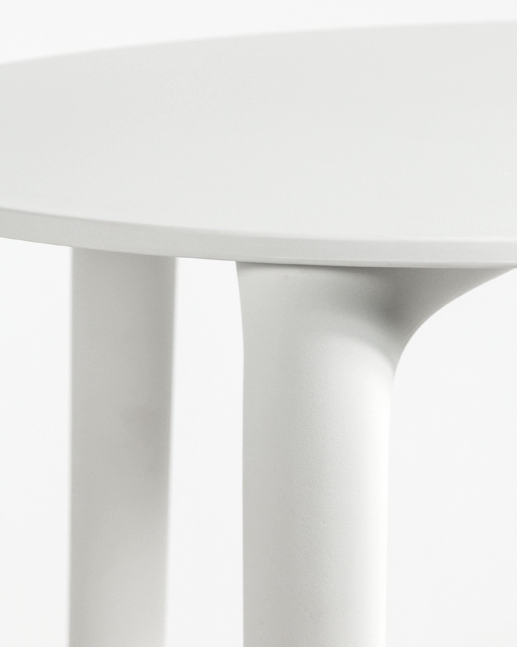 Mesa Sulu de exterior redonda de polipropileno blanco Ø 70 cm