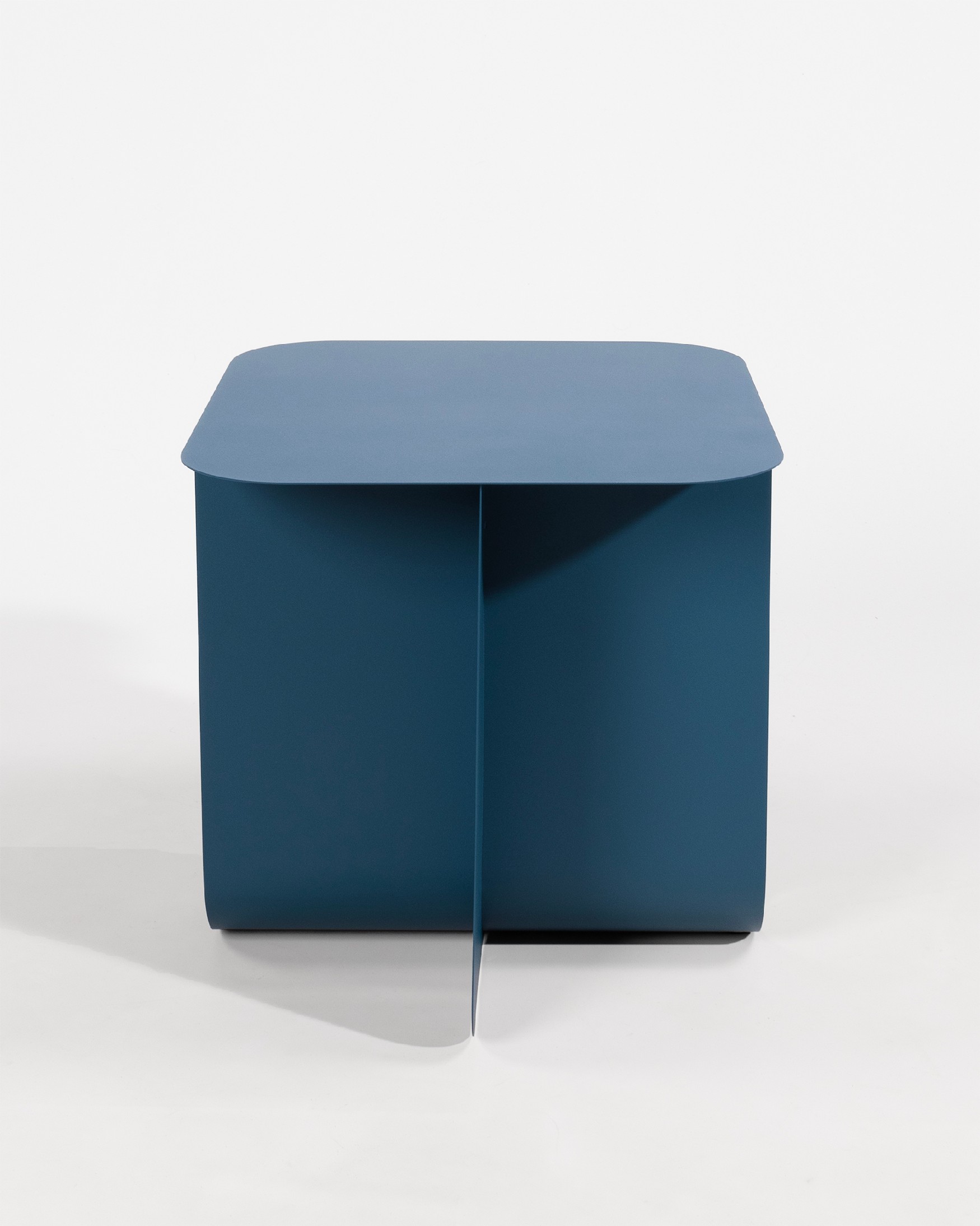 TEO auxiliary table in lacquered metal Blue 40 x 40 cm