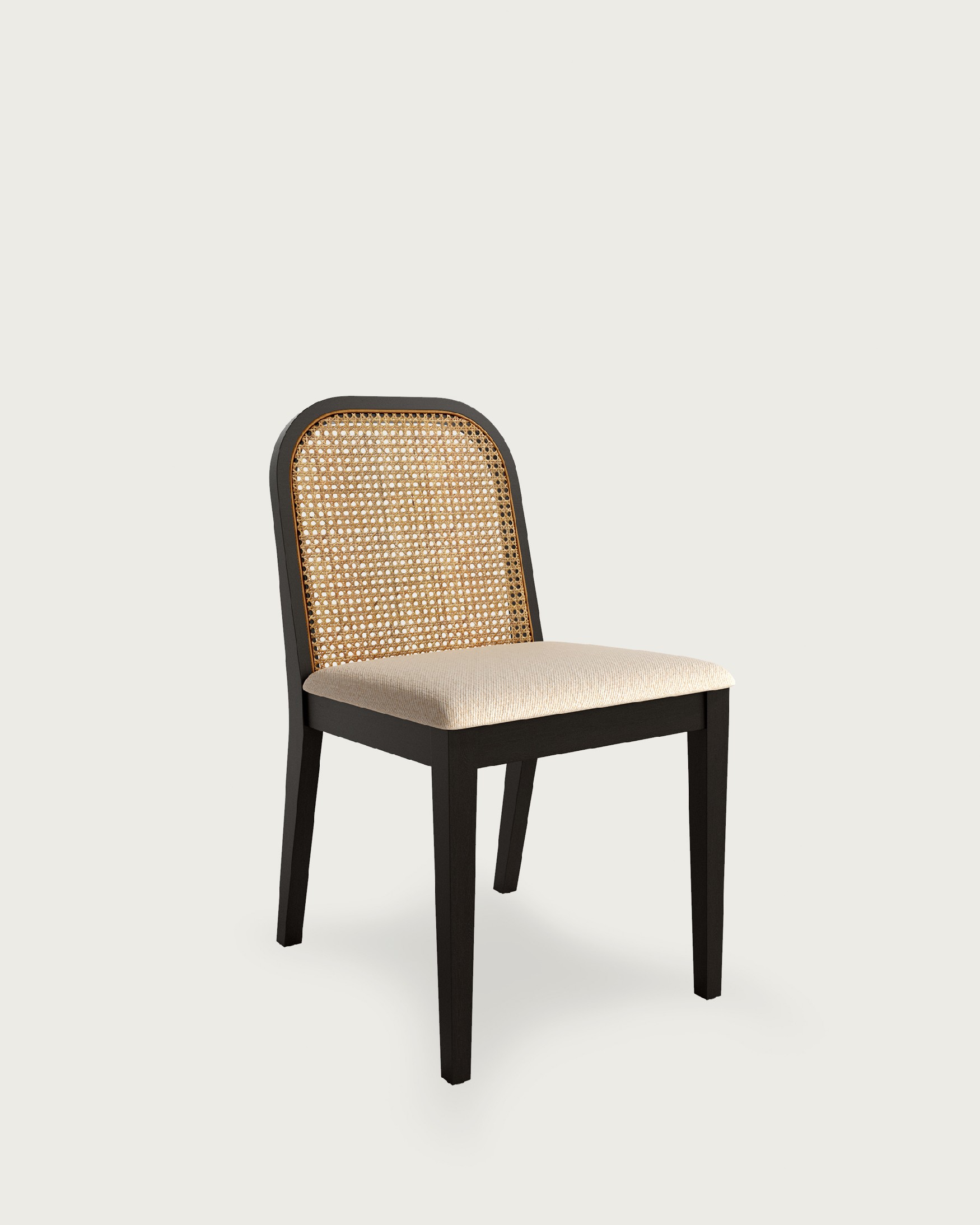 Chaise Tilia en rotin, frêne noir et tapissage nacré