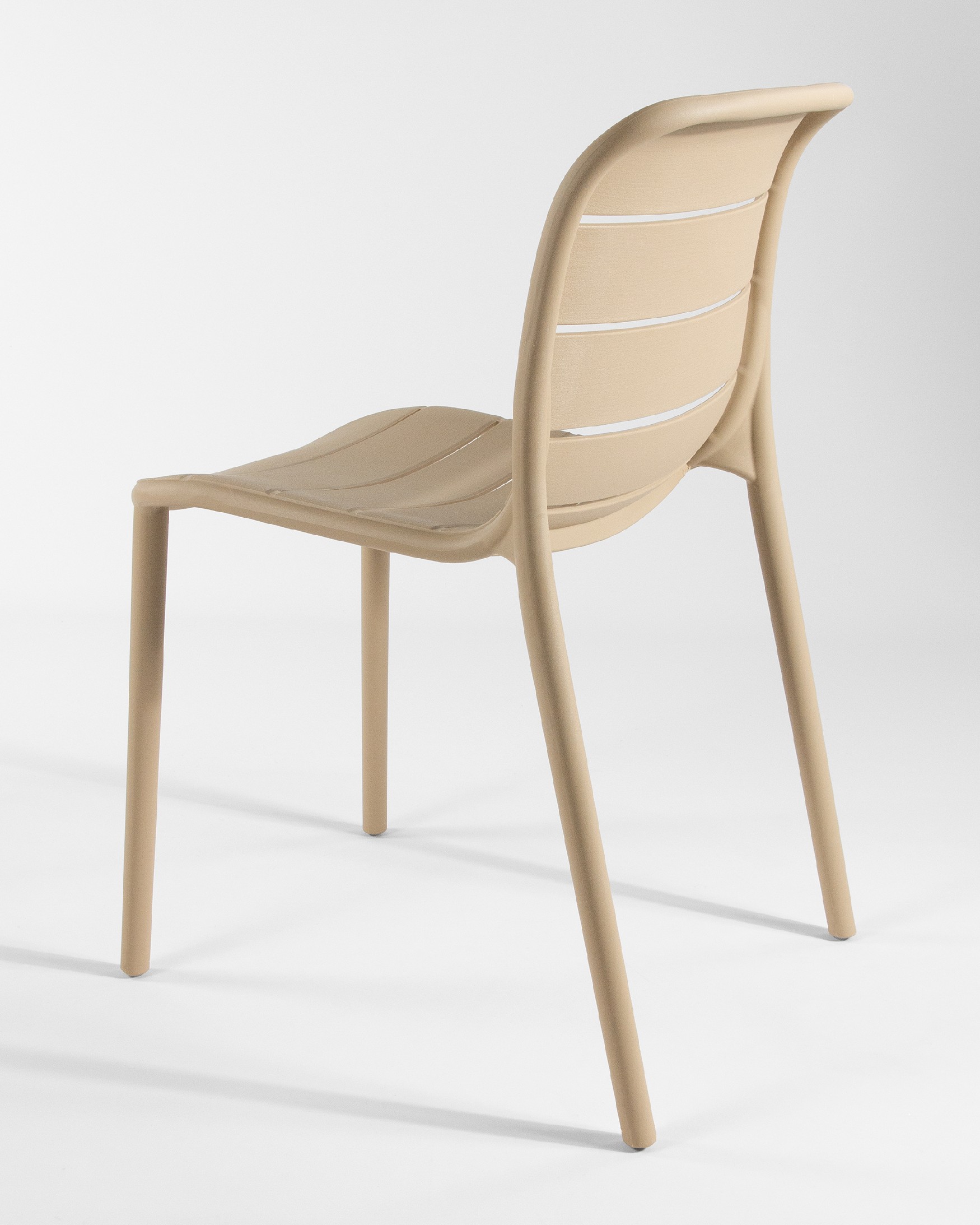 Chaise Tulum en polypropylène sable