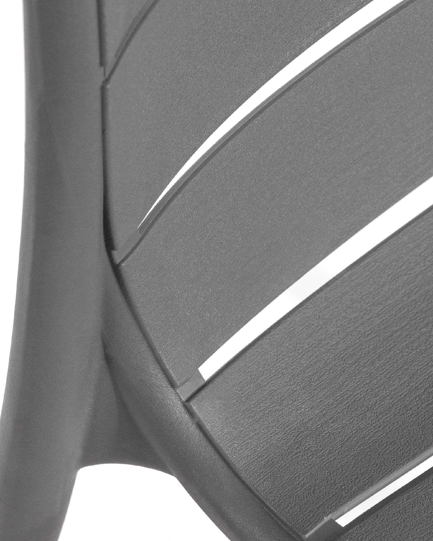 Chaise Tulum en polypropylène graphite