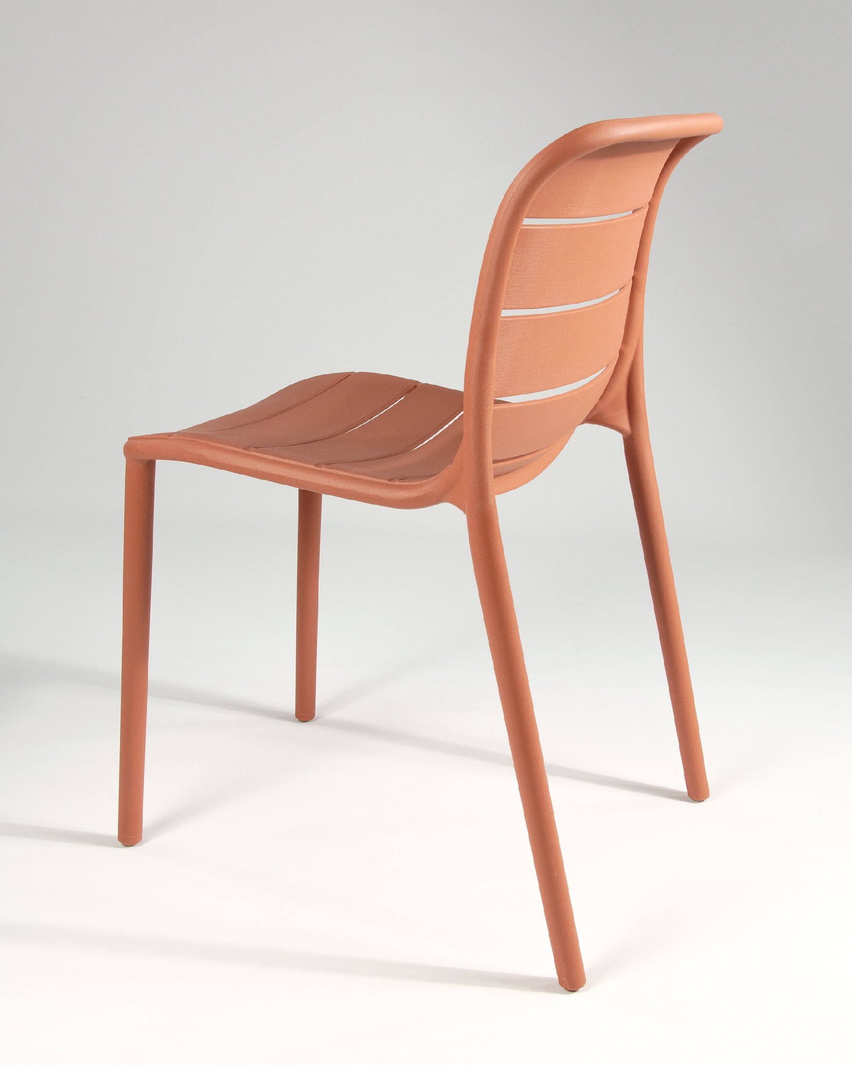 Chaise Tulum en polypropylène tuilé