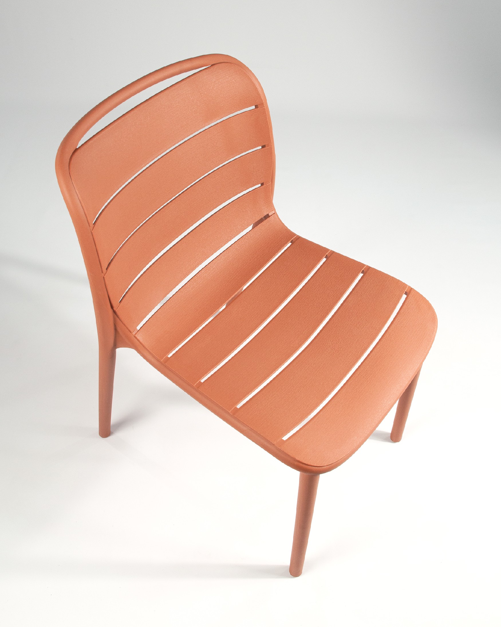 Chaise Tulum en polypropylène tuilé