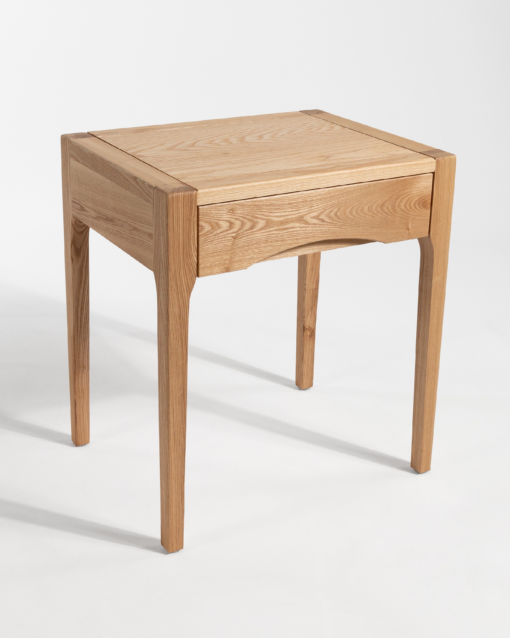 Vedia bedside table with 1 drawer in natural ash 45 x 35 cm