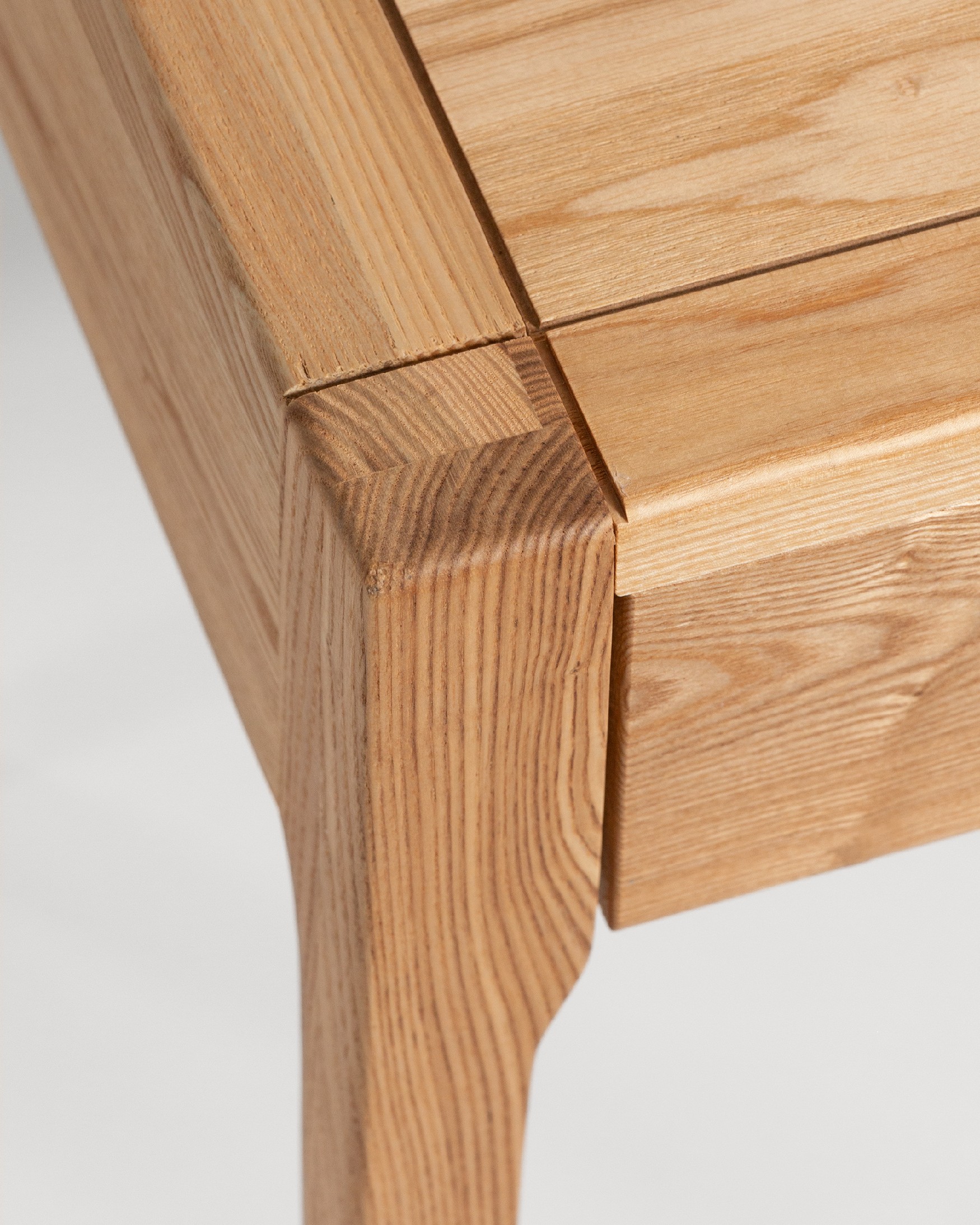 Vedia bedside table with 1 drawer in natural ash 45 x 35 cm