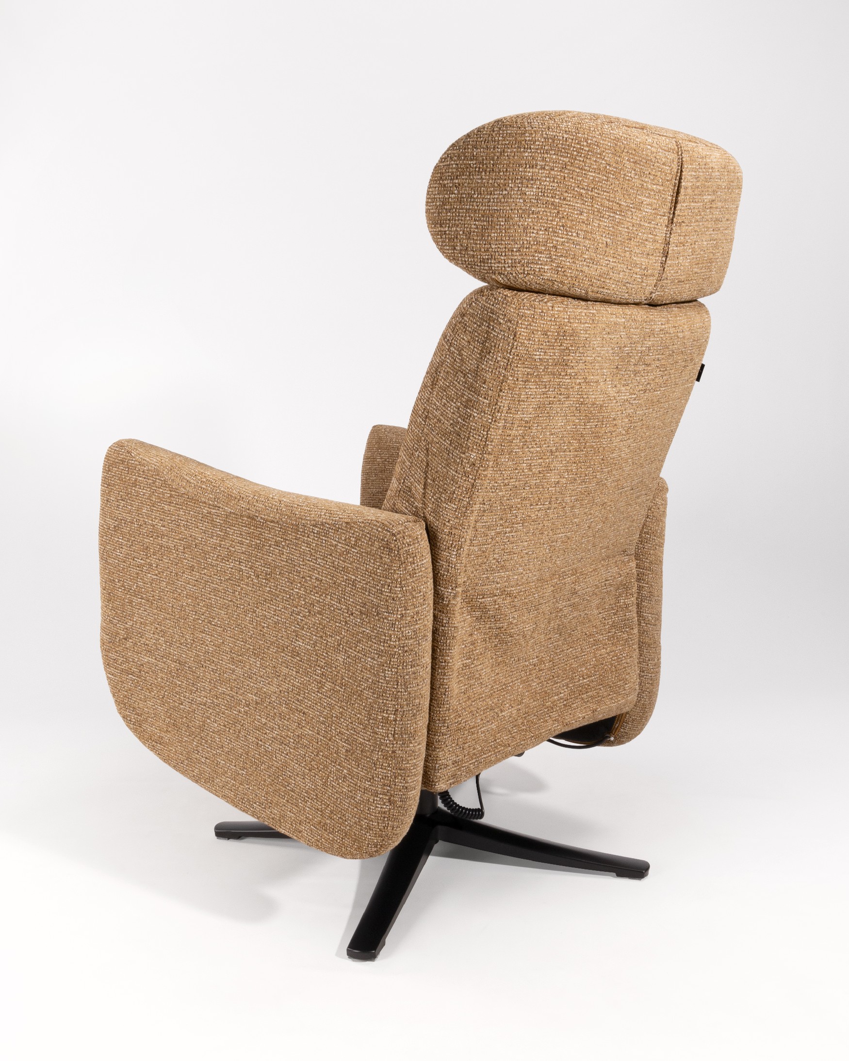 Vera electric swivel recliner with ochre upholstery and black metal base (2 motors)