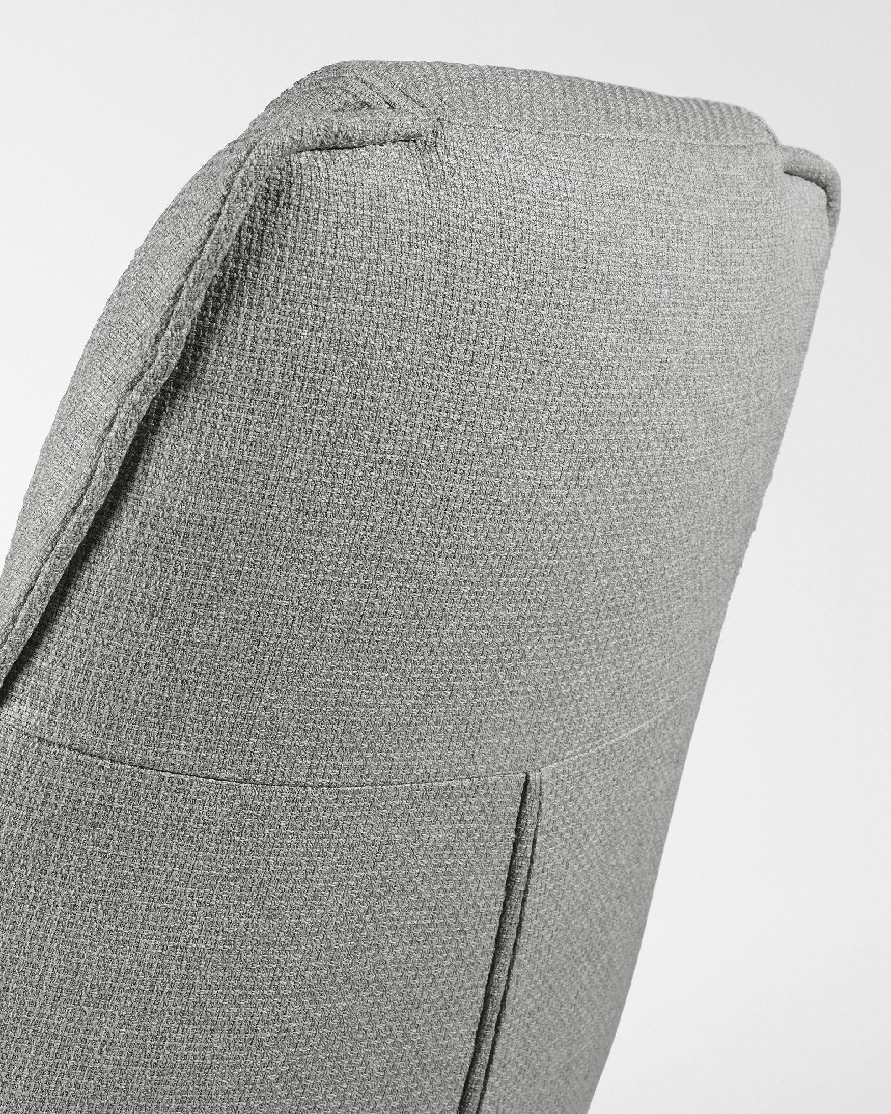 Fauteuil Yuca avec rembourrage gris et pied en métal noir, pivotant à 360°