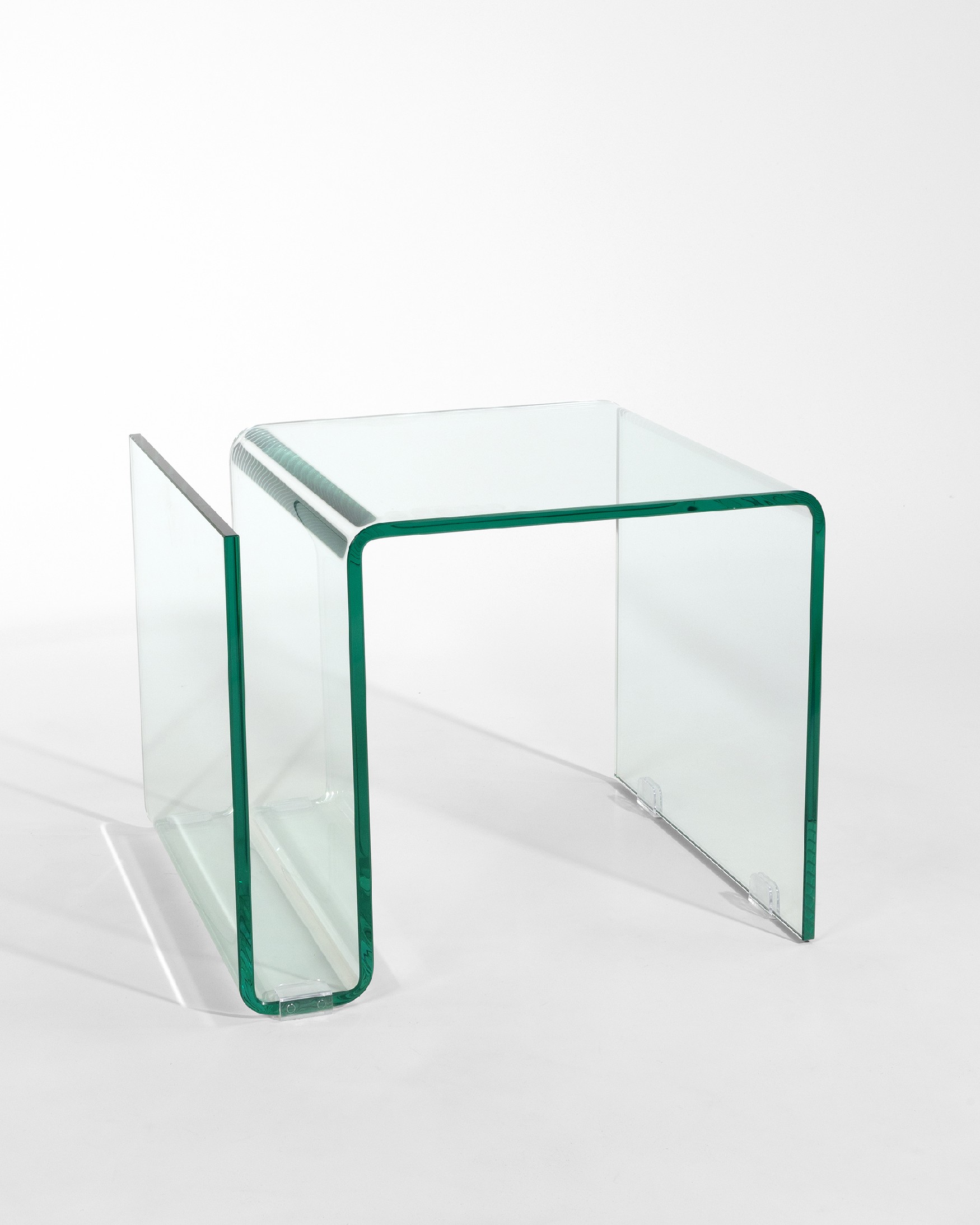 Mesa auxiliar Zeta de cristal templado color transparente (12 mm)