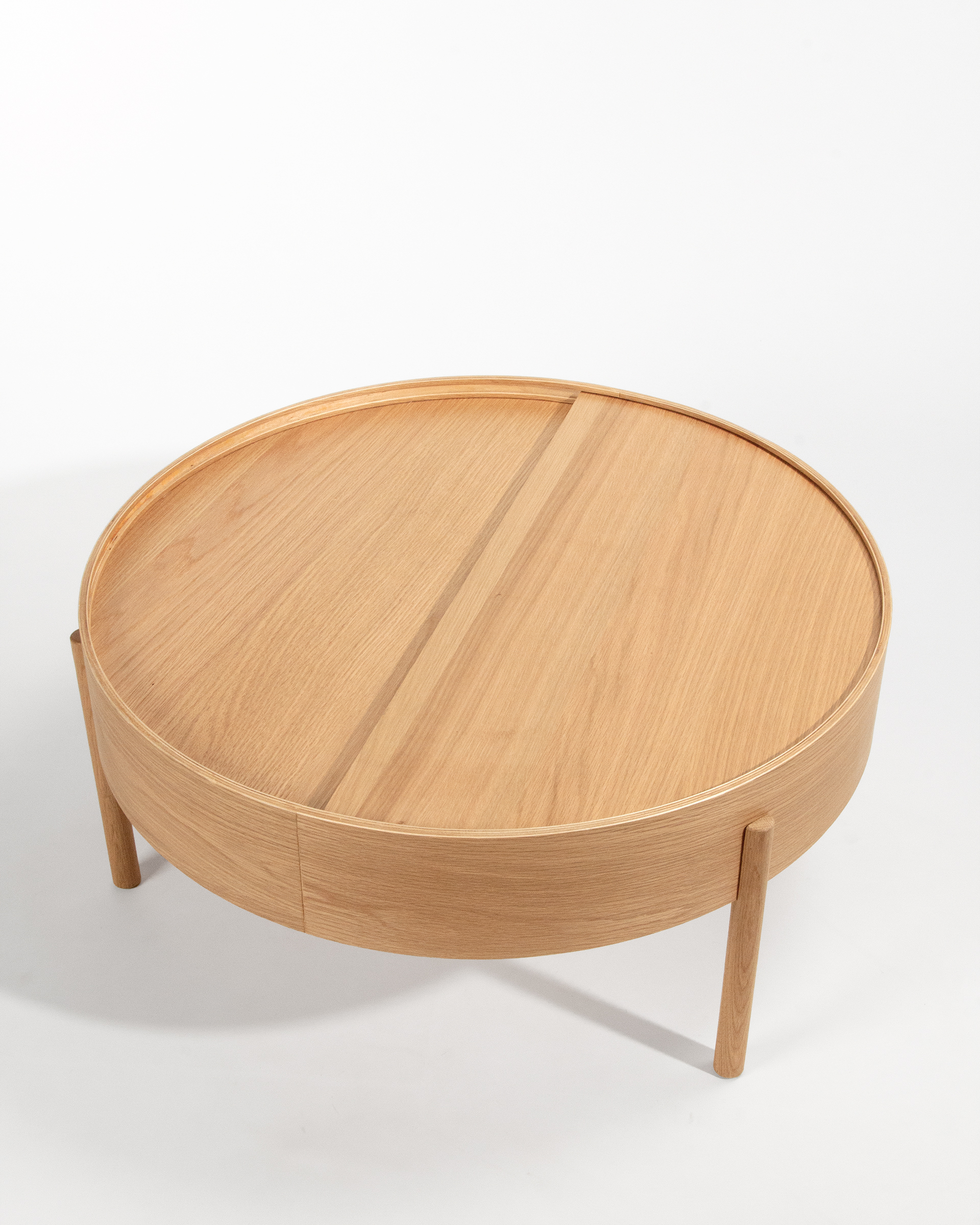 Mesa auxiliar Oasis redonda con acabado roble natural Ø 80 cm